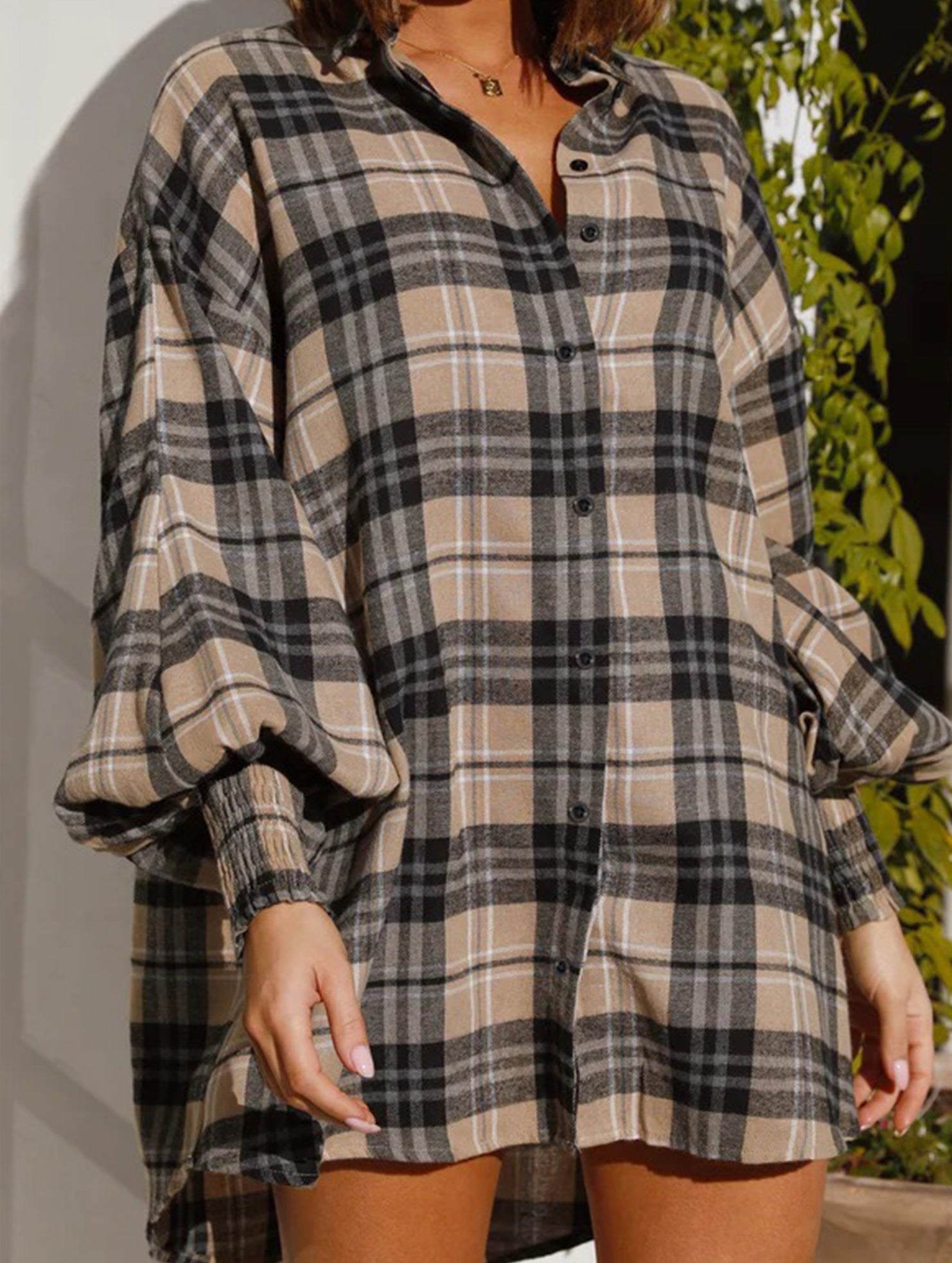 Fashionable plaid lantern sleeve shirt for women