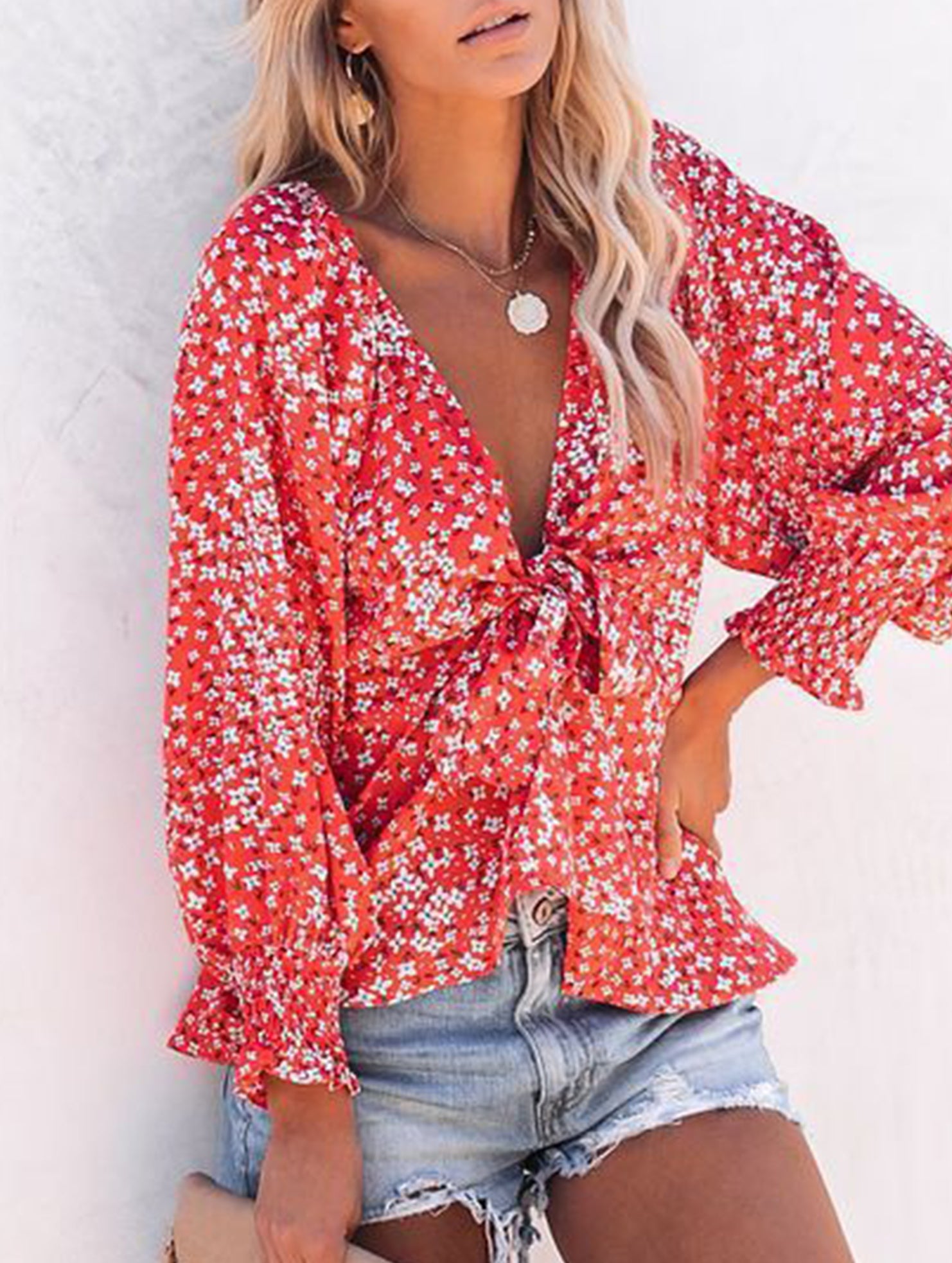 Floral print V-neck tie-waist blouse