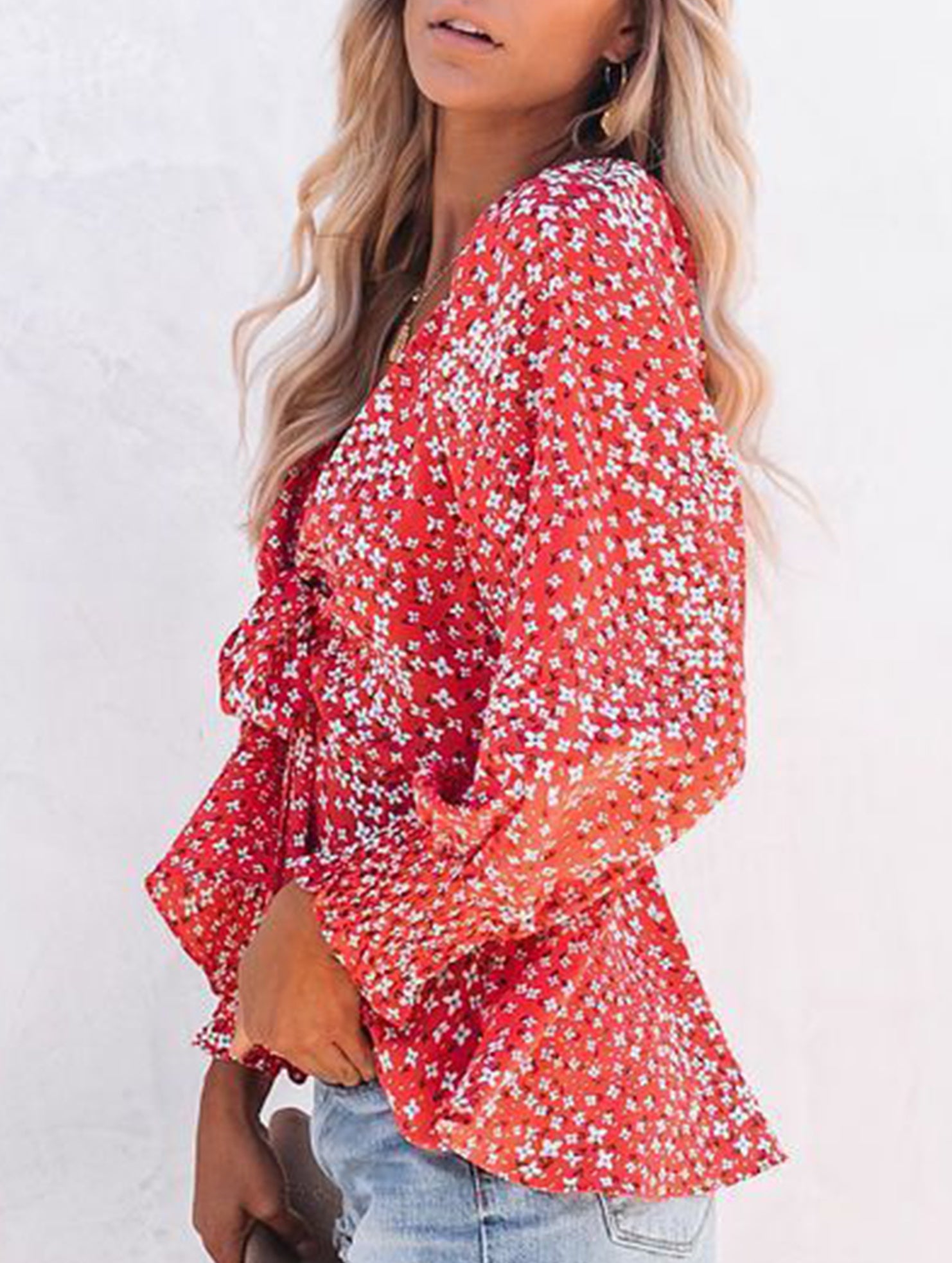 Floral print V-neck tie-waist blouse