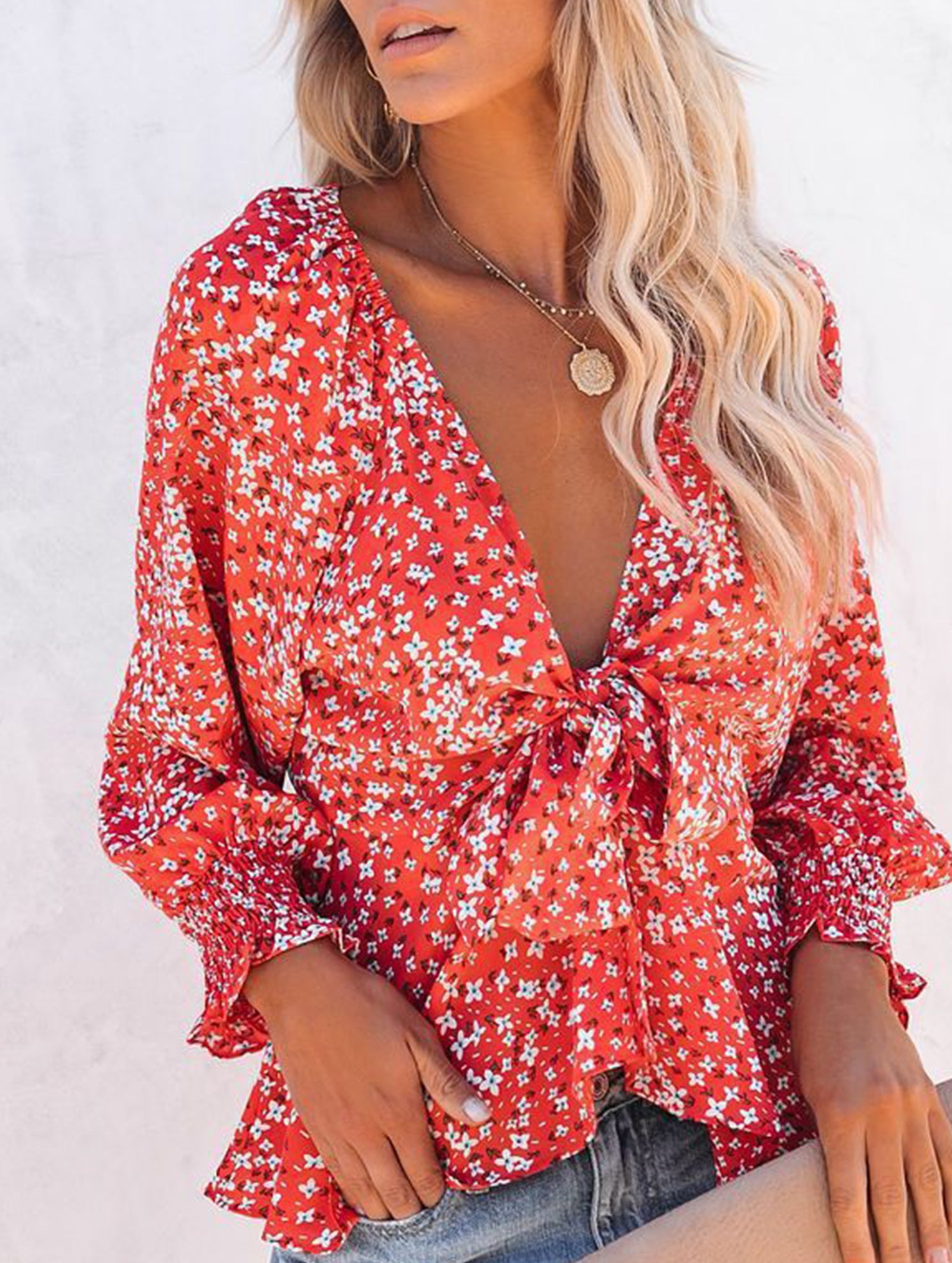 Floral print V-neck tie-waist blouse