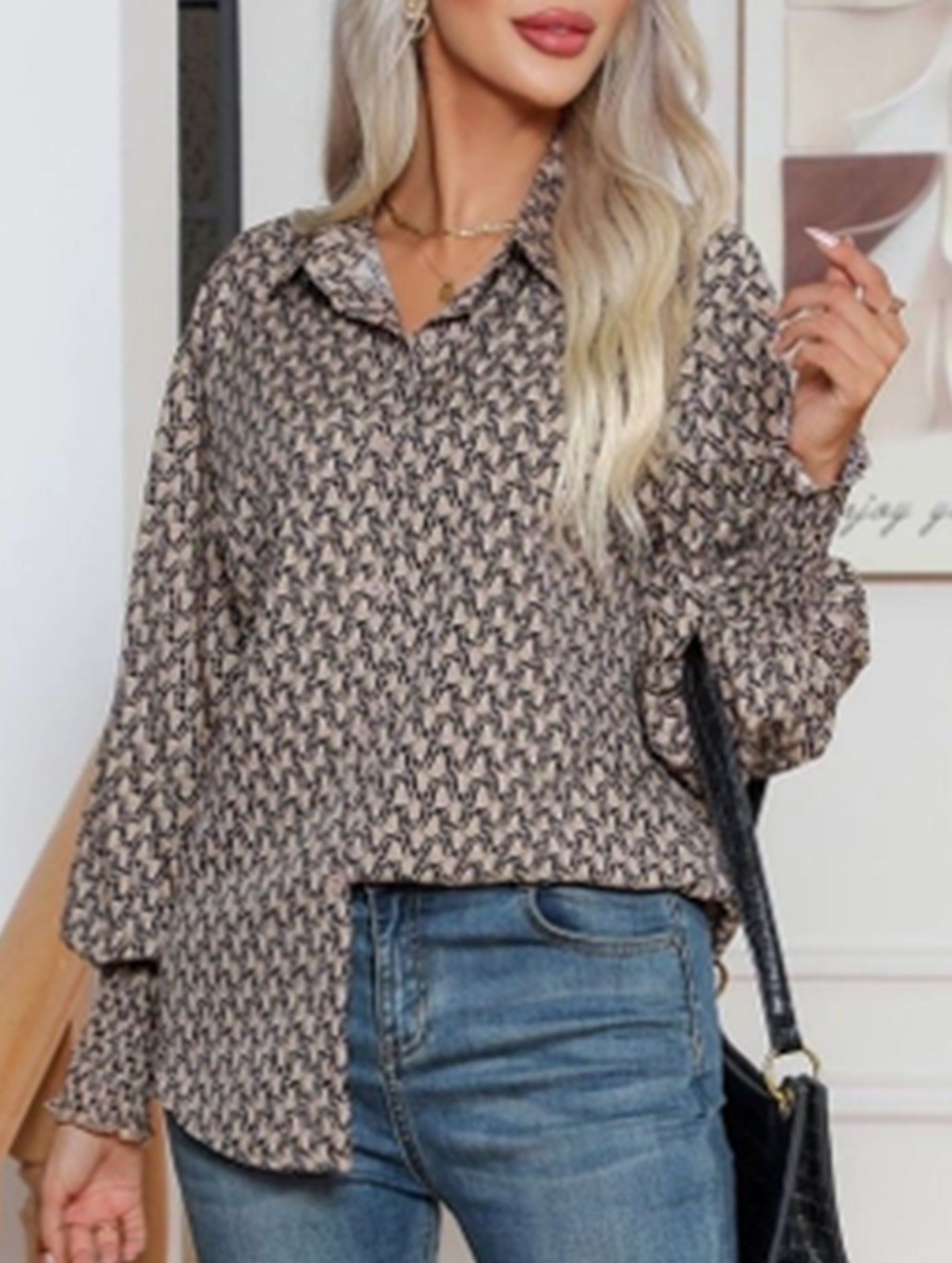 WOMEN'S SHIRT WITH PRINTED LANTERN SLEEVES