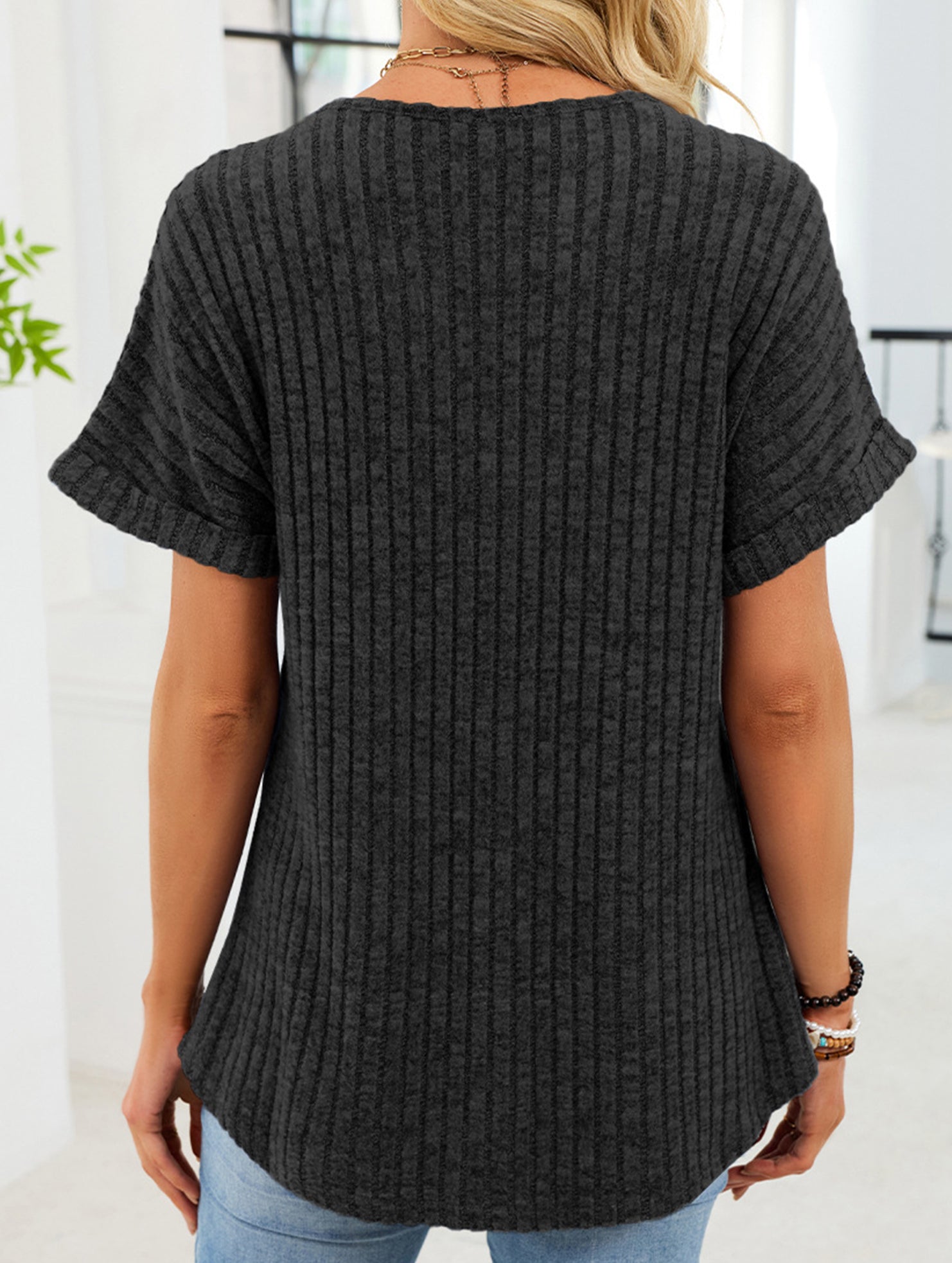 V-neck button-down loose ribbed short-sleeved T-shirt