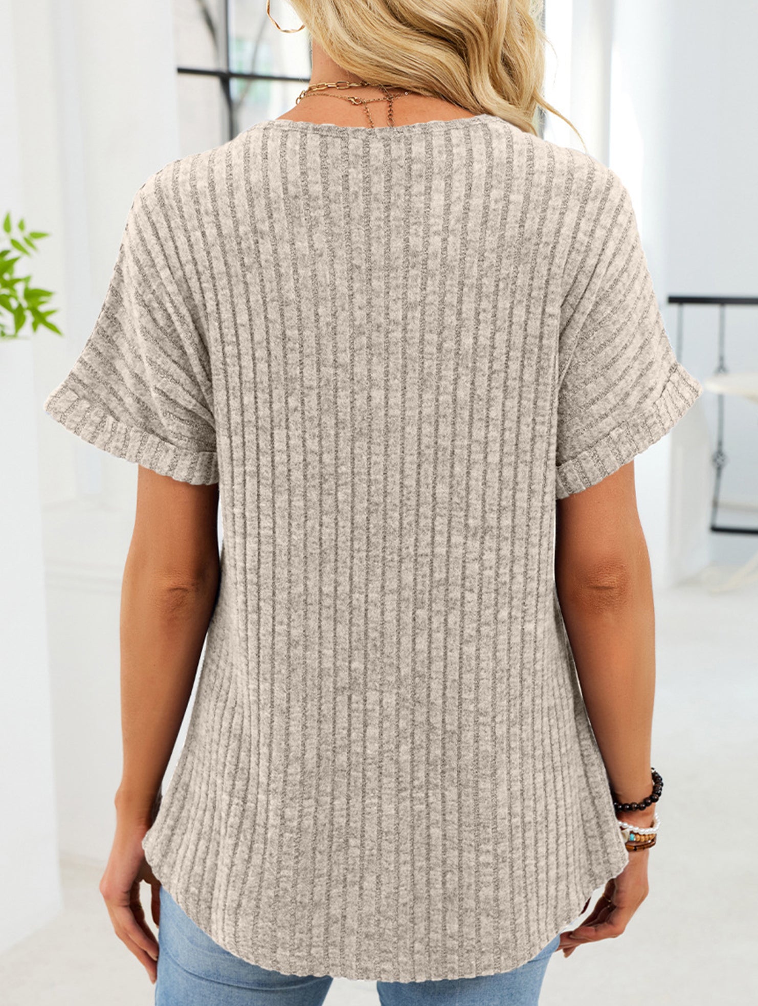 V-neck button-down loose ribbed short-sleeved T-shirt