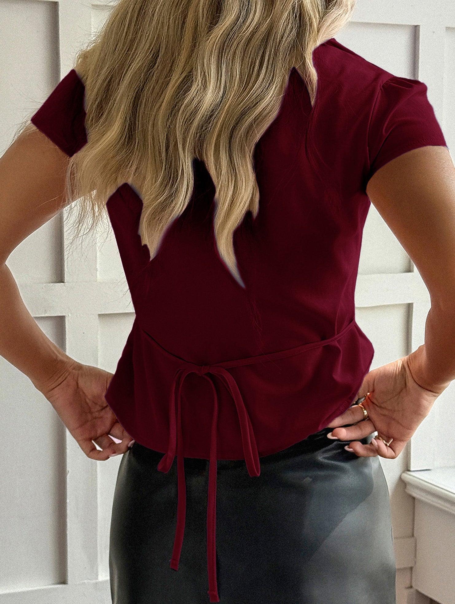 Sexy solid color short-sleeved shirt for women