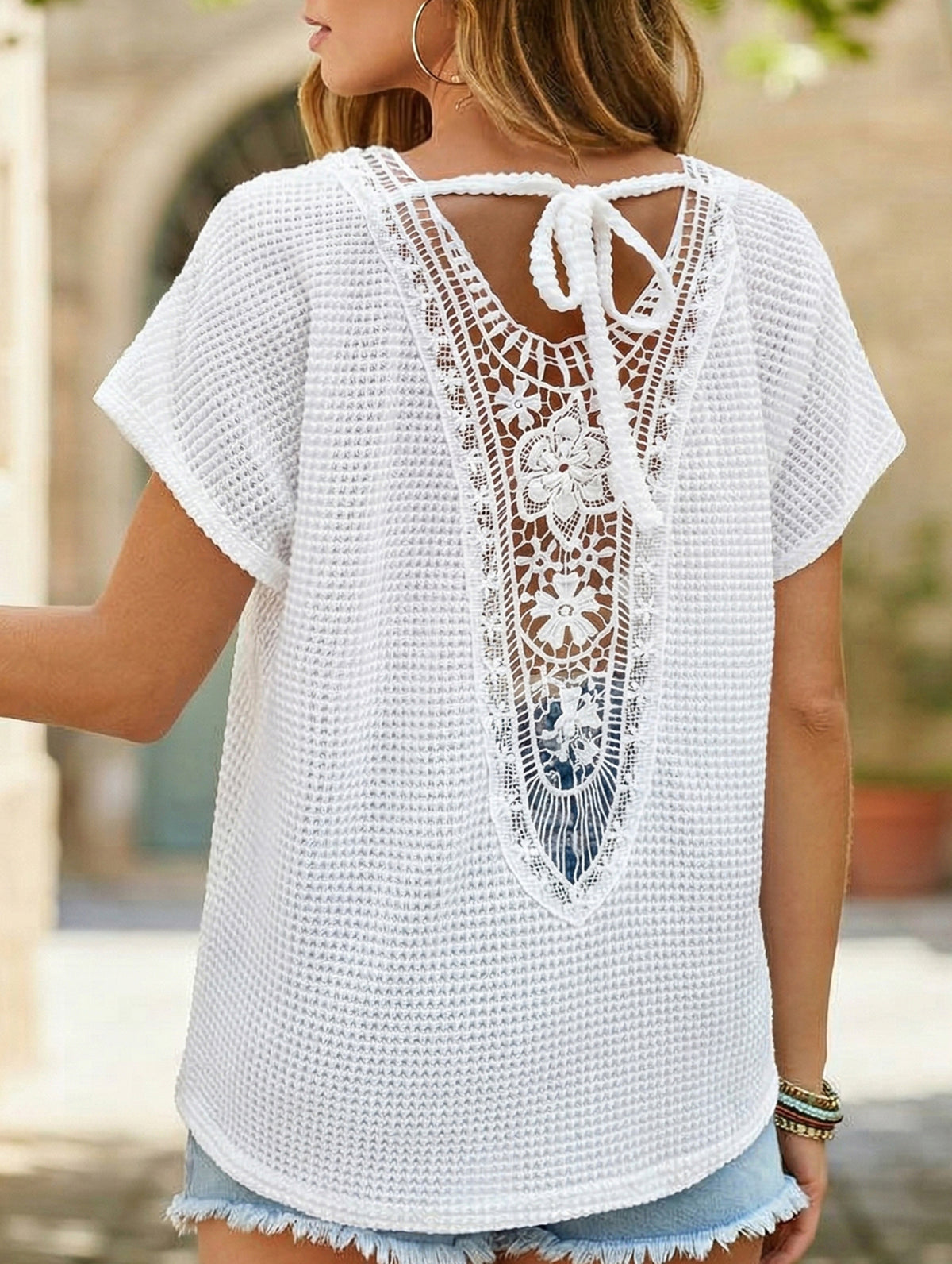 Casual lace patchwork textured T-shirt for women