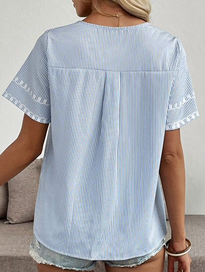 Stripe Floral V Neck Shirt_CWTSTS00911