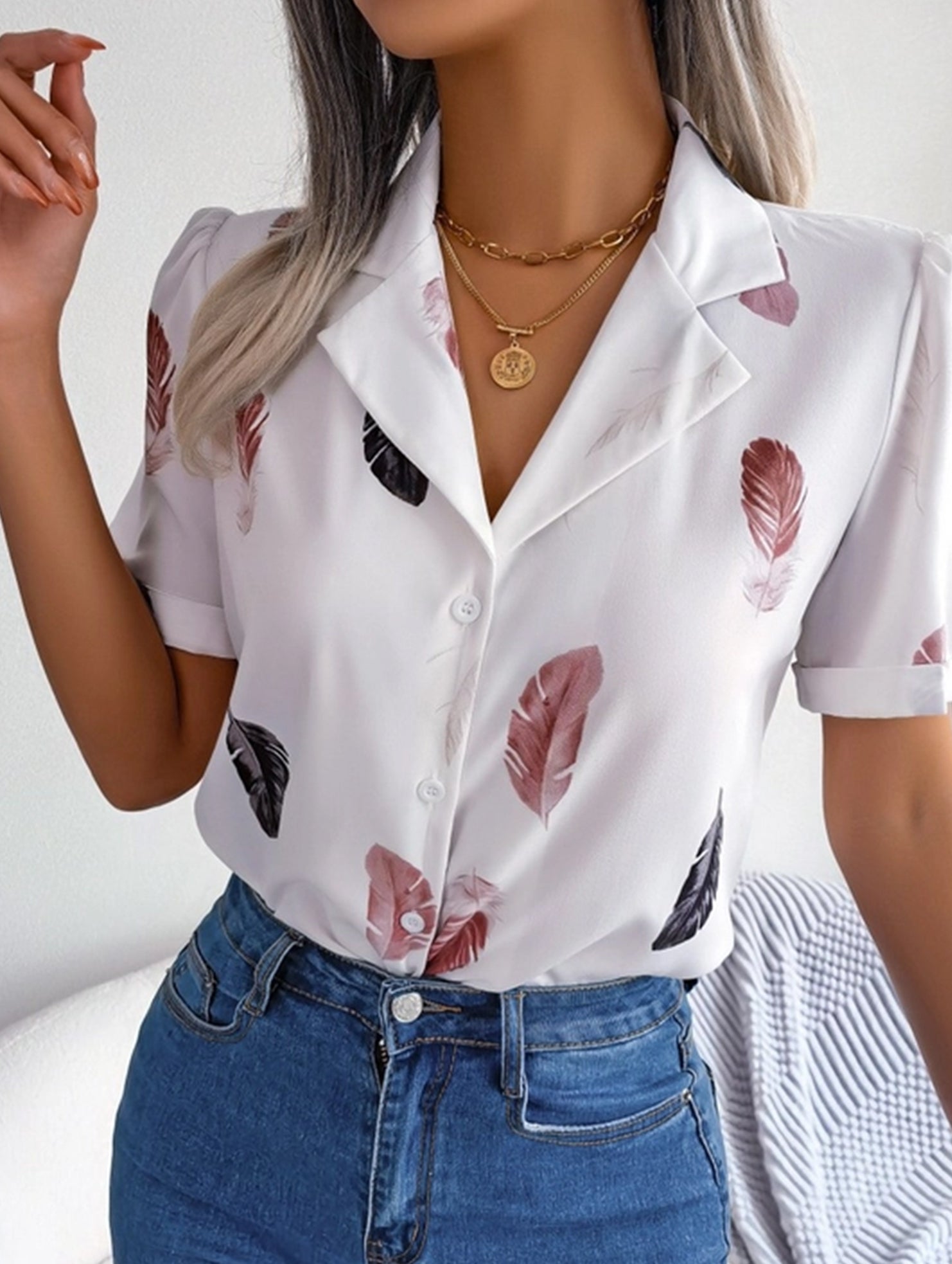 Suit Collar Feather Detail Shirt ??Short Sleeve Loose Fit, S?“XL