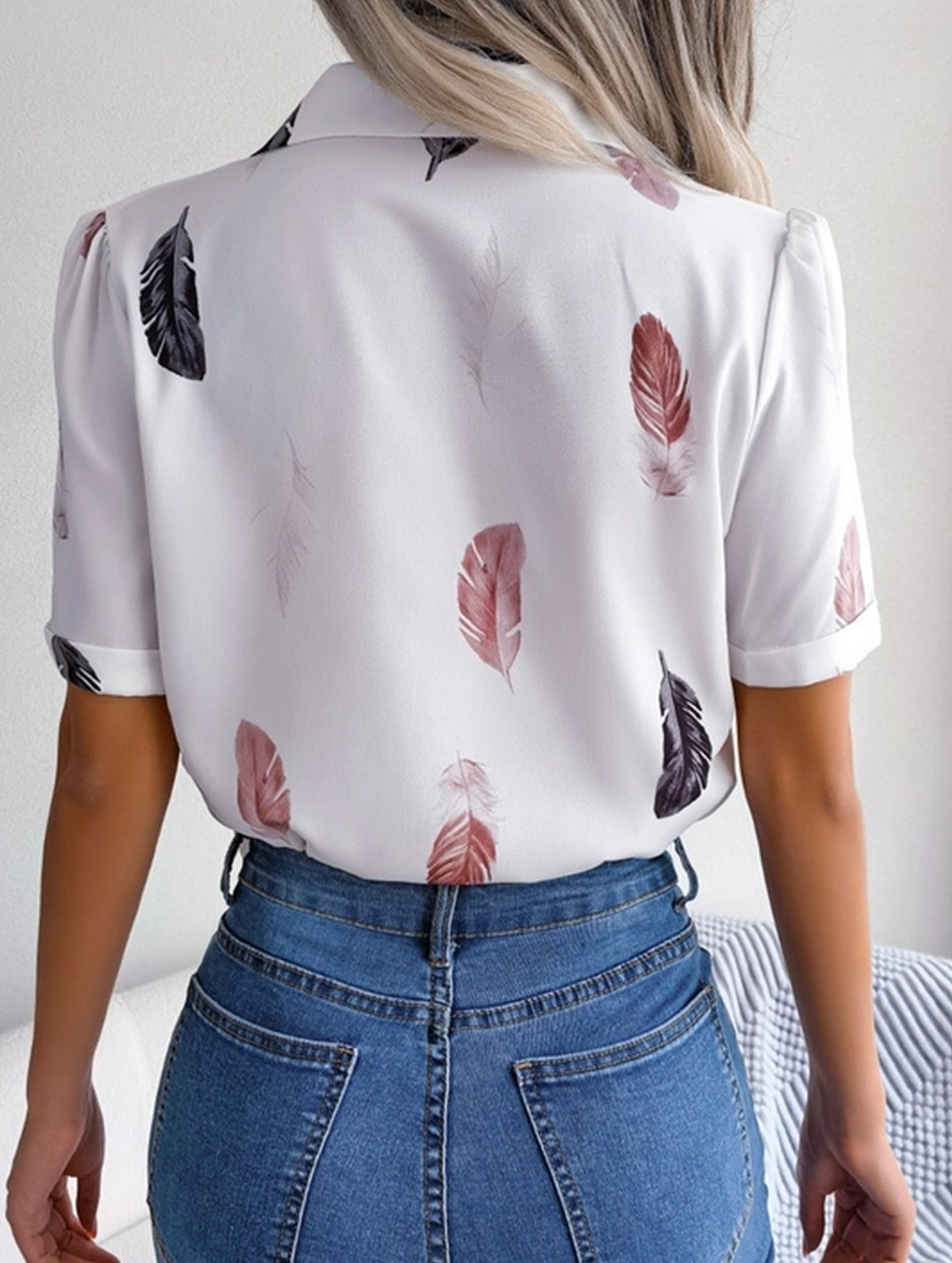 Suit Collar Feather Detail Shirt ??Short Sleeve Loose Fit, S?“XL