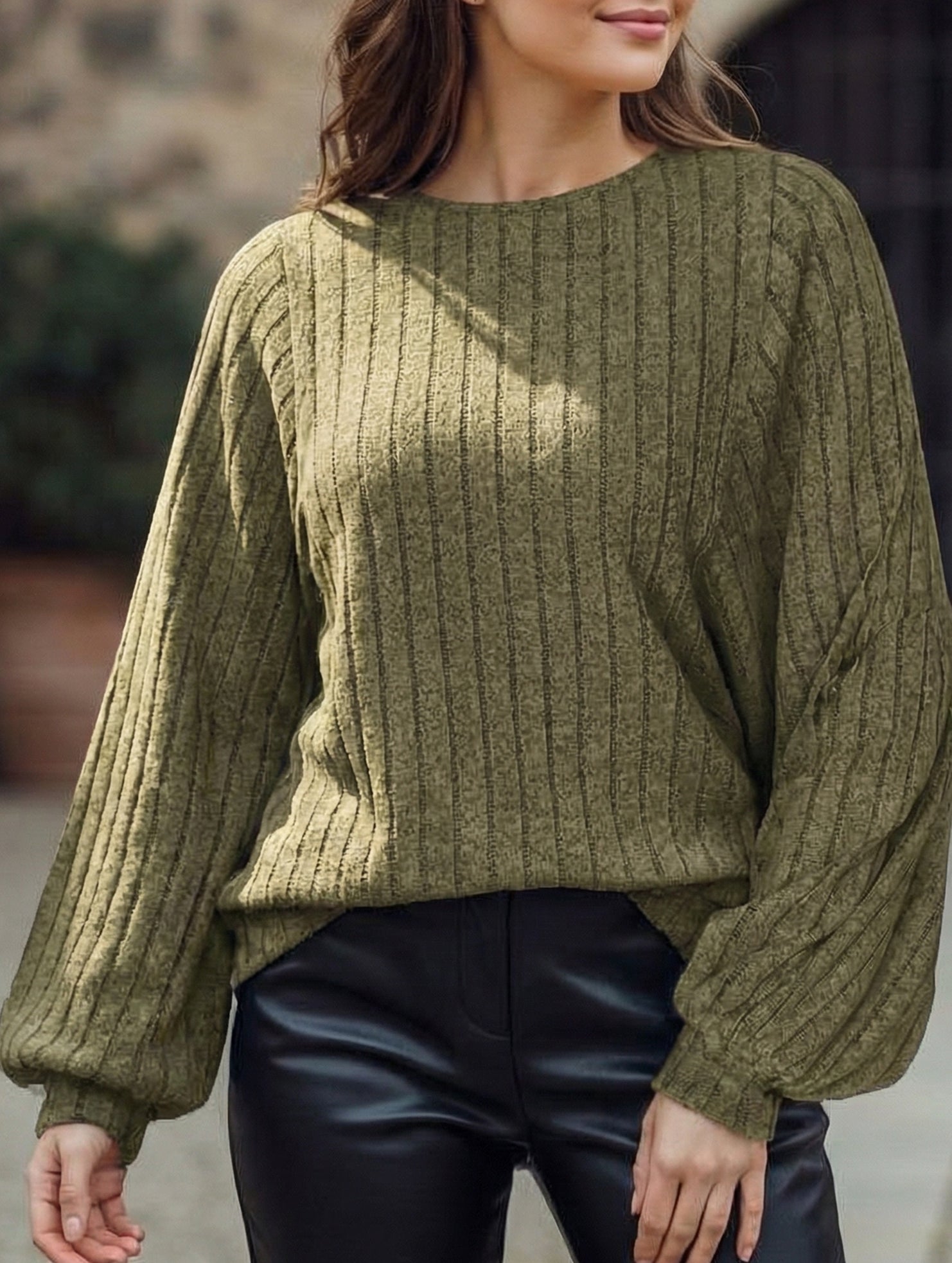 Plus Size Lantern Sleeve Casual Top_CWTTL01114