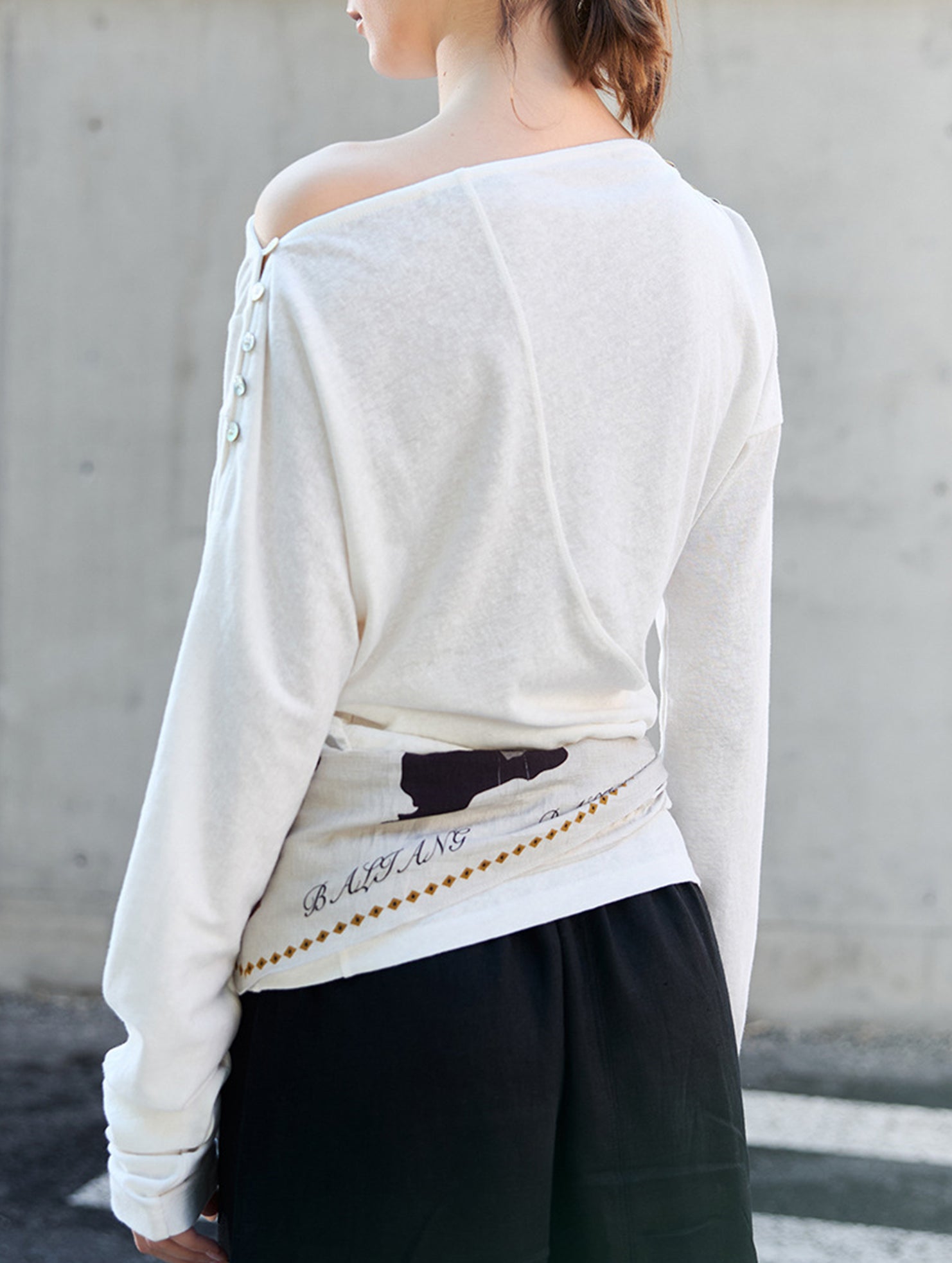Linen Knit One Shoulder Long Sleeve Top_CWTTL01209