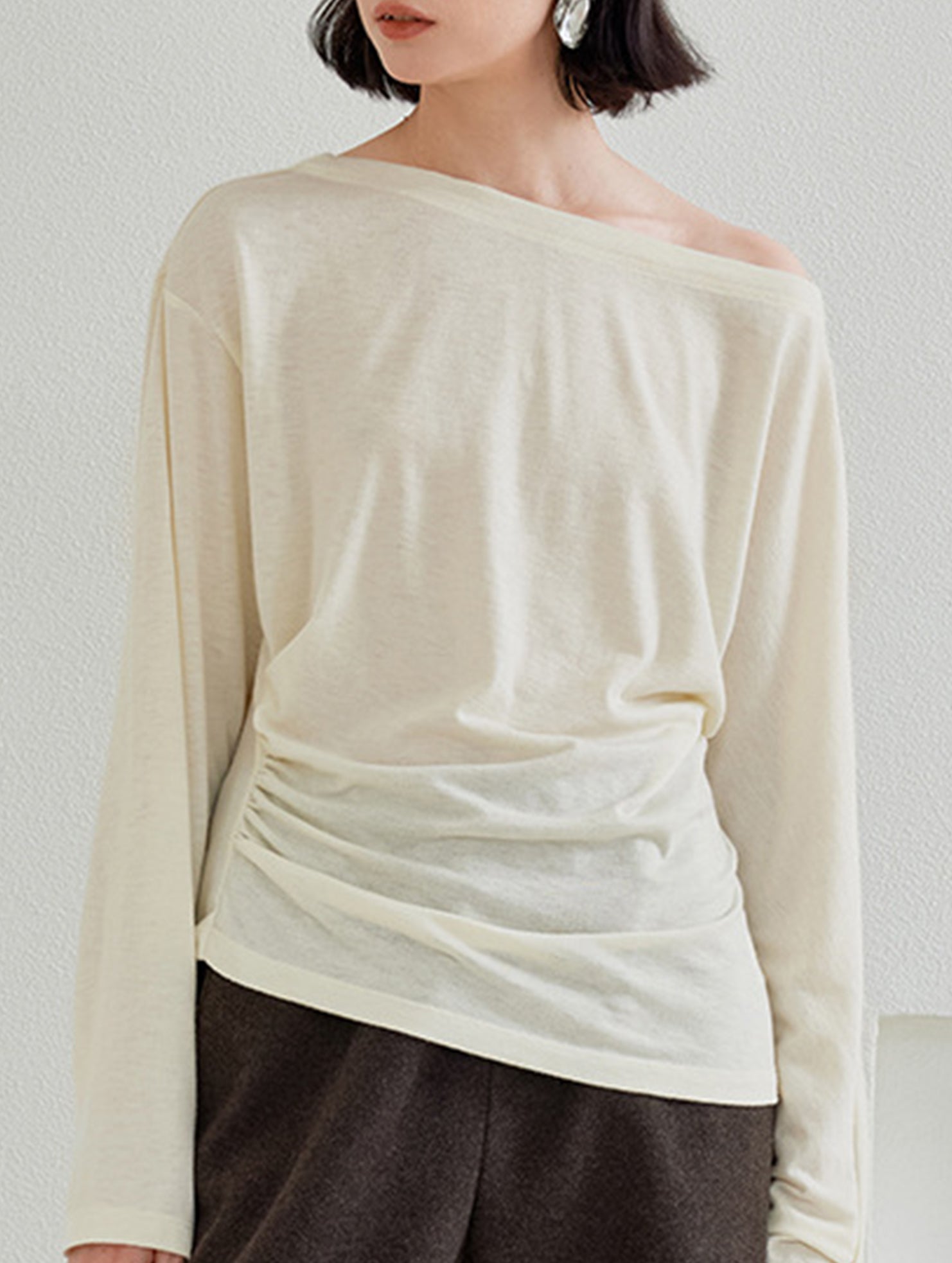 Silk Off Shoulder Long Sleeve Knit Top_CWTTL01212