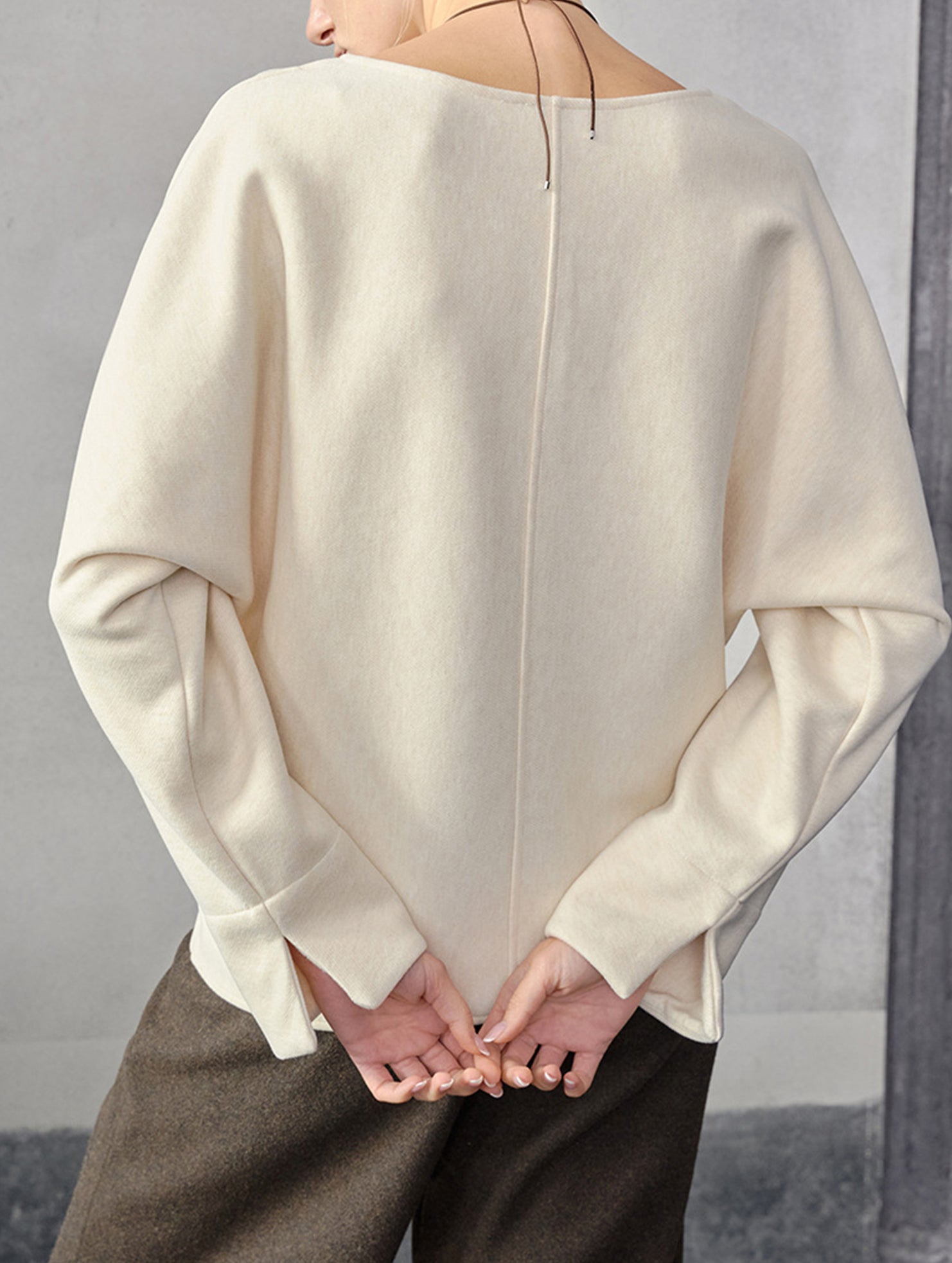 Crew Neck Loose Fit Long Sleeve Sweatshirt_CWTTL01215