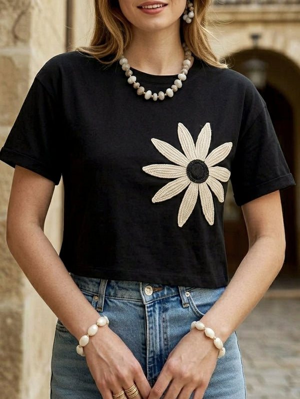 Embroidery Ruched Short Sleeve Tee