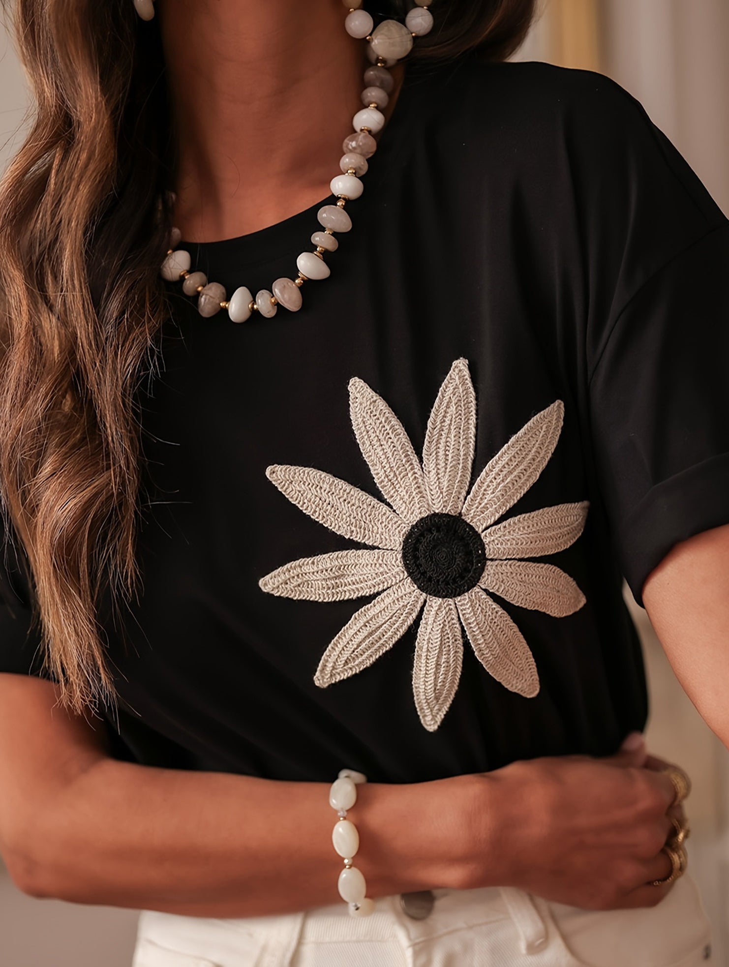 Embroidery Ruched Short Sleeve Tee