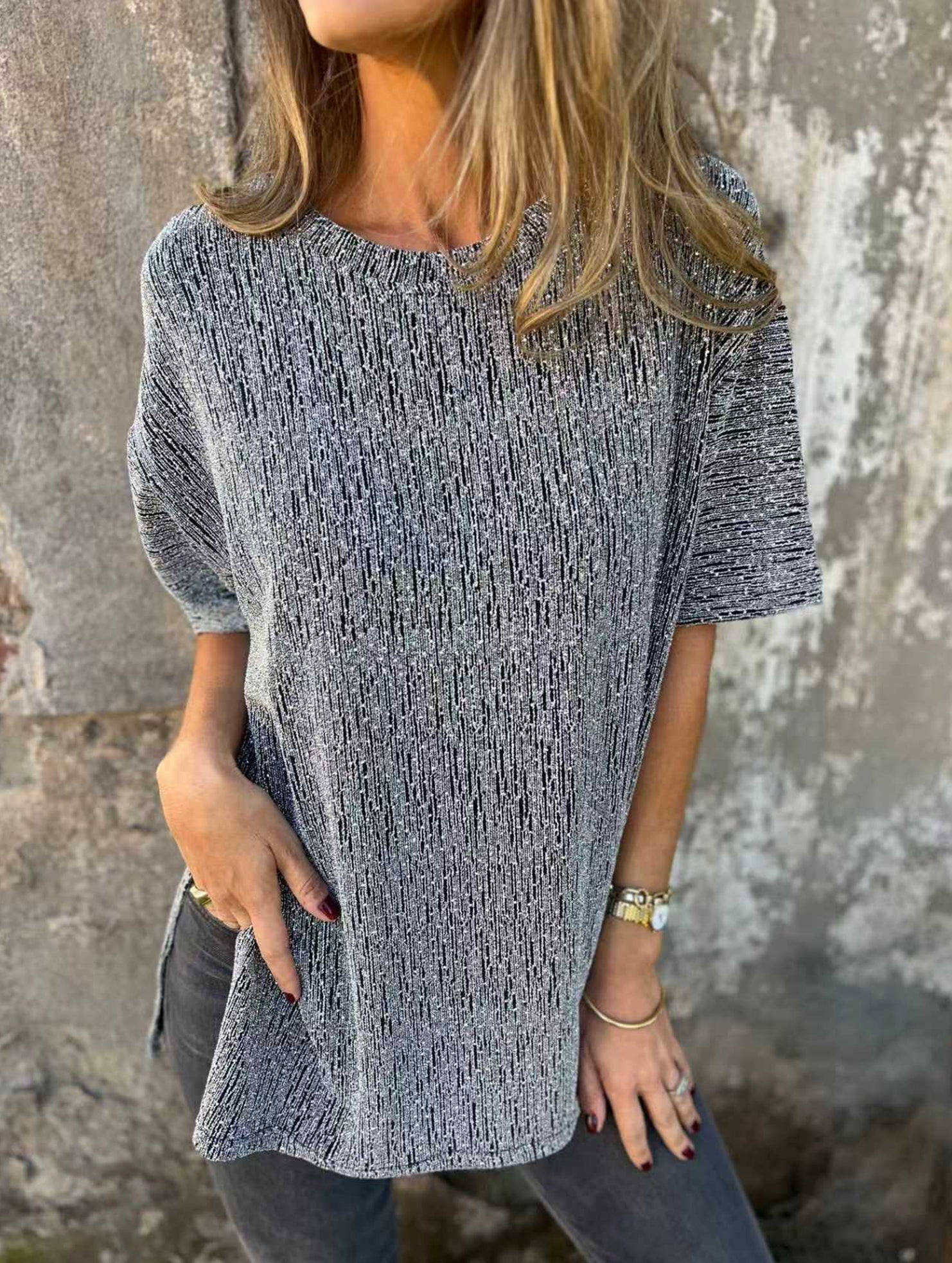 Shiny Thread Crewneck Tee