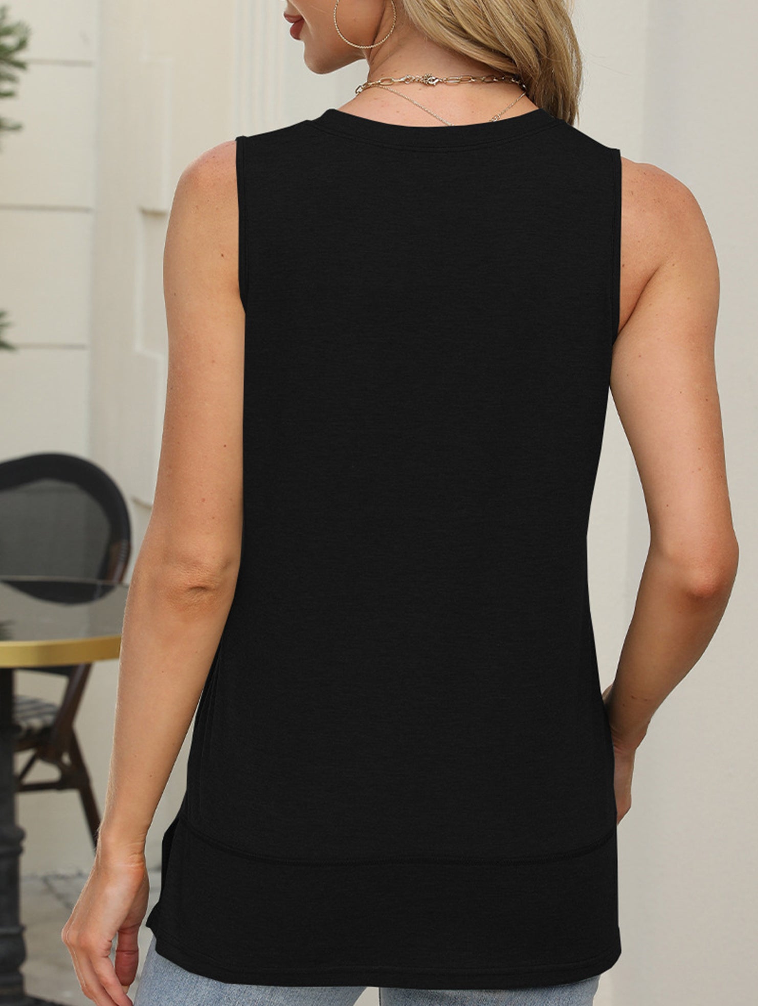 Sleeveless Crewneck Slit Top