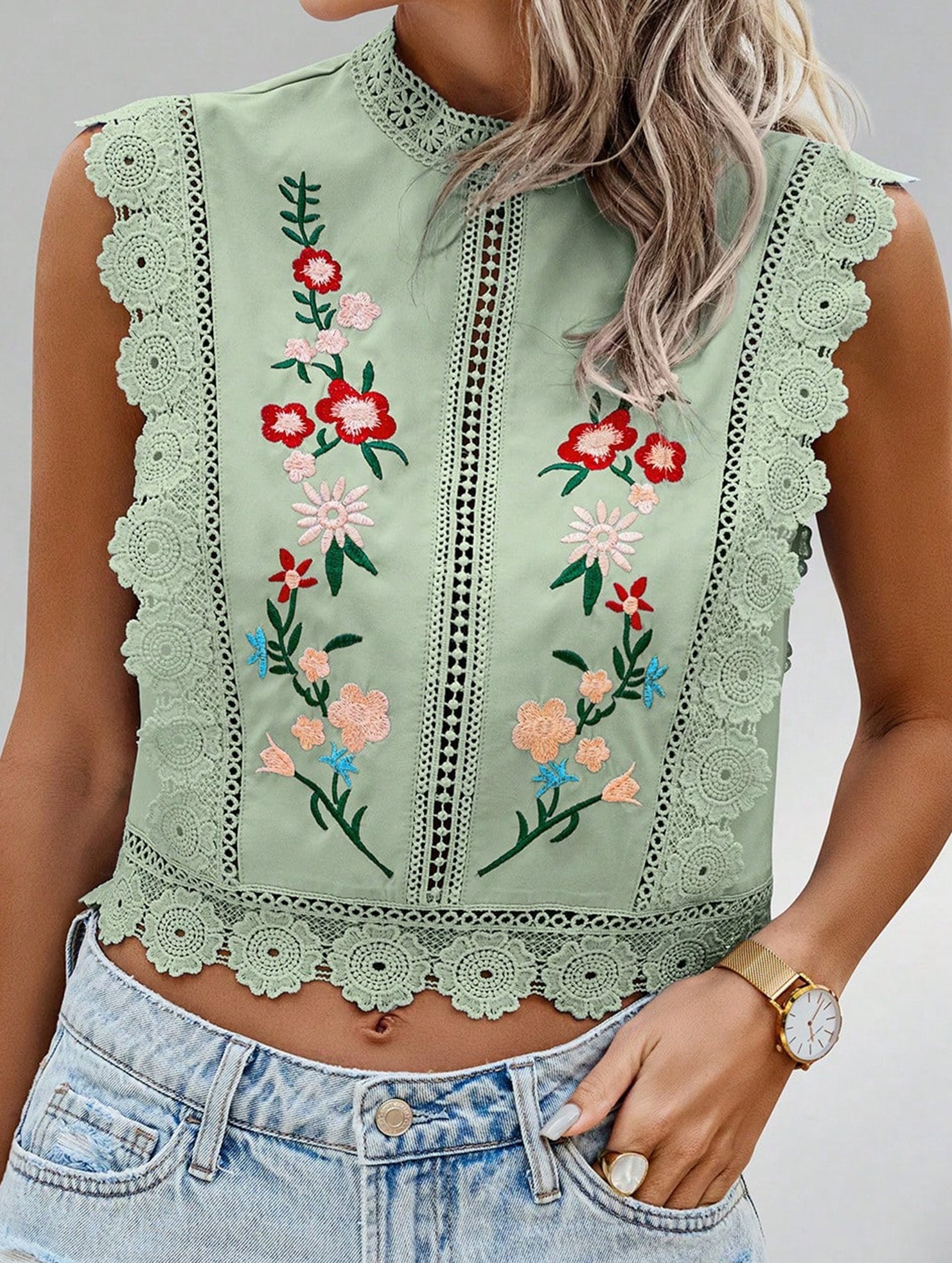 Lace Embroidery Sleeveless Blouse