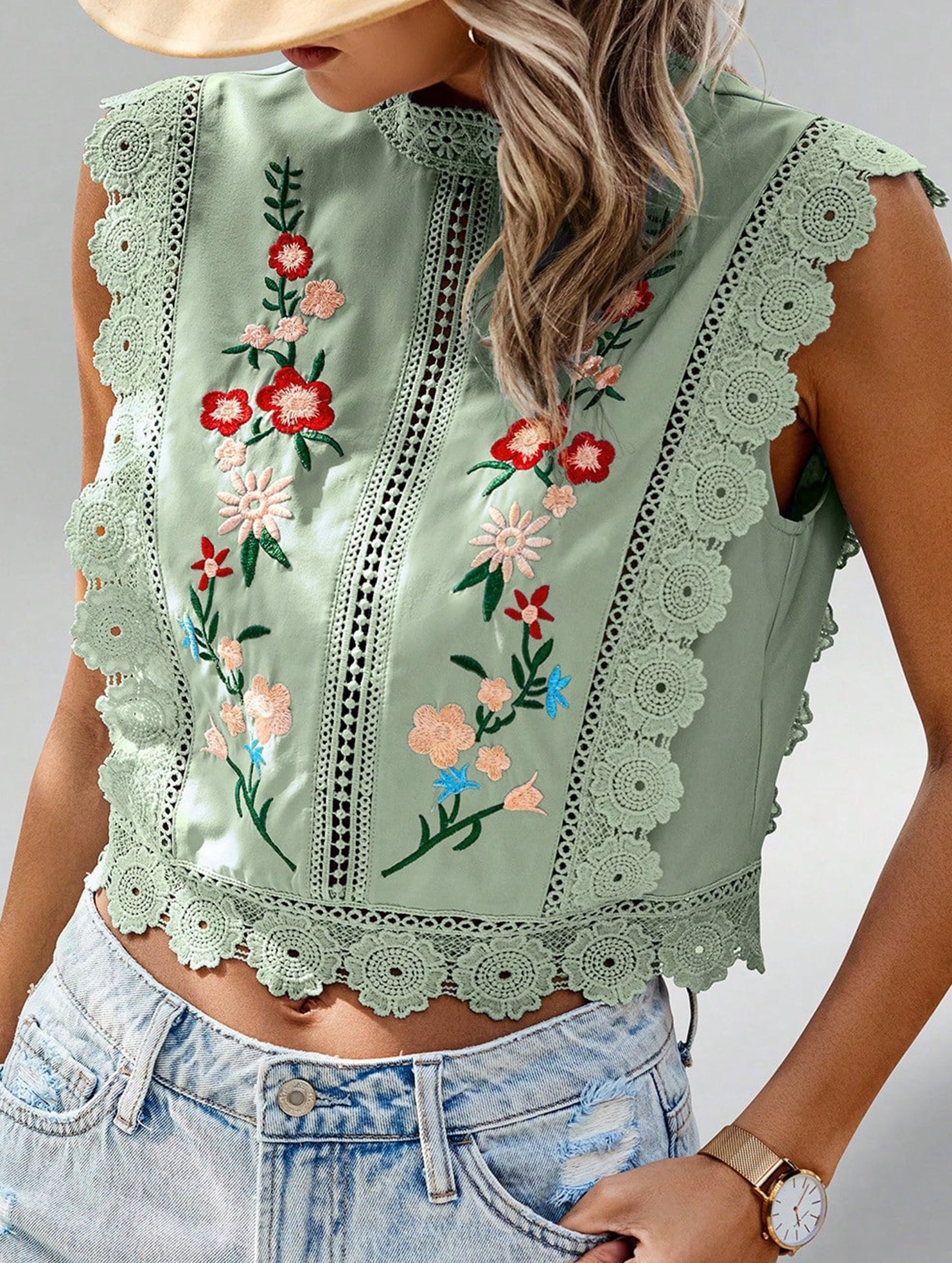 Lace Embroidery Sleeveless Blouse