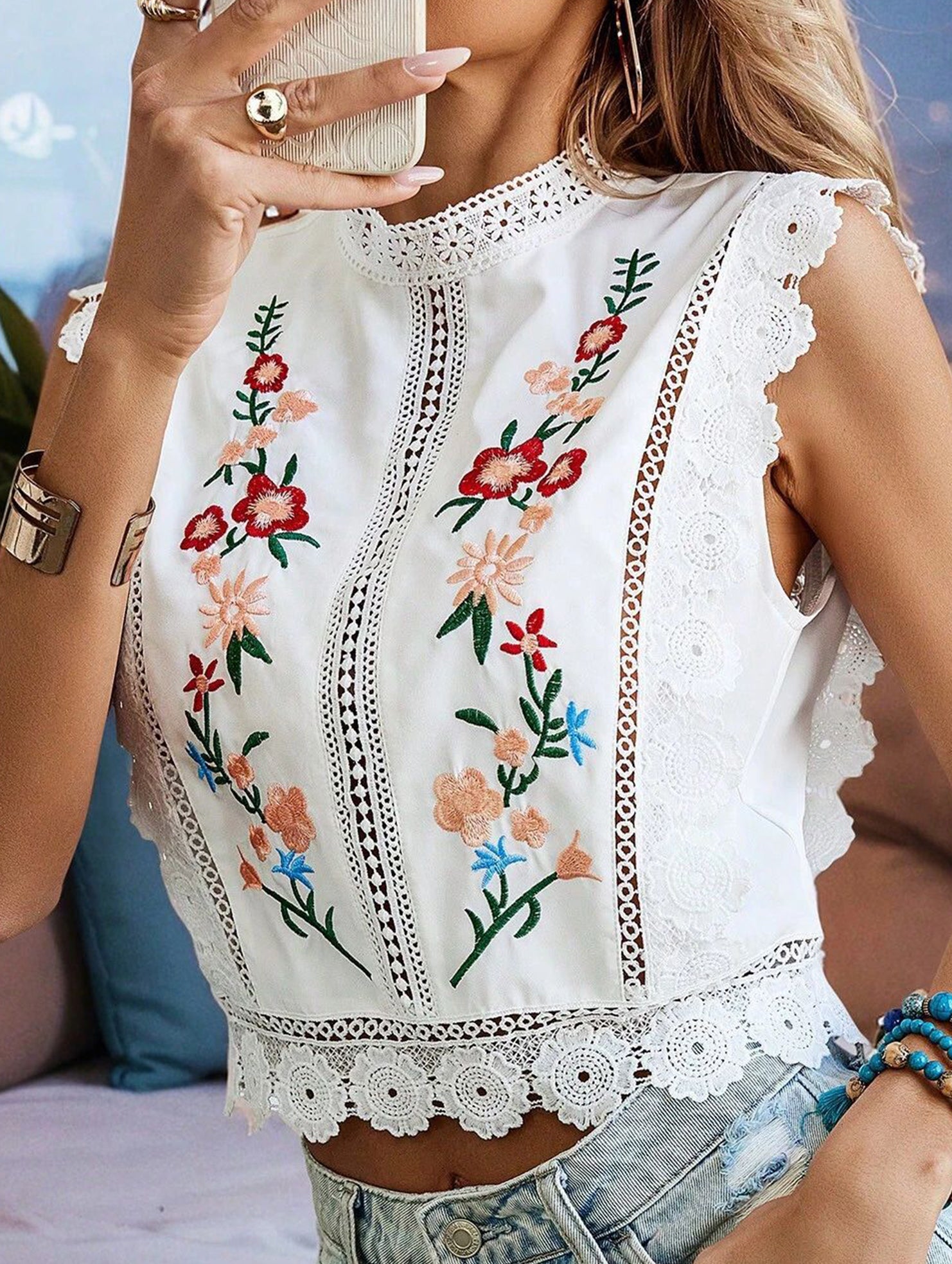 Lace Embroidery Sleeveless Blouse