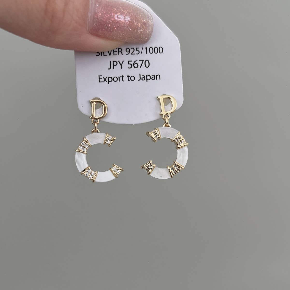 SMALL FRESH C SHAPED EARRINGS_CWAJE2016