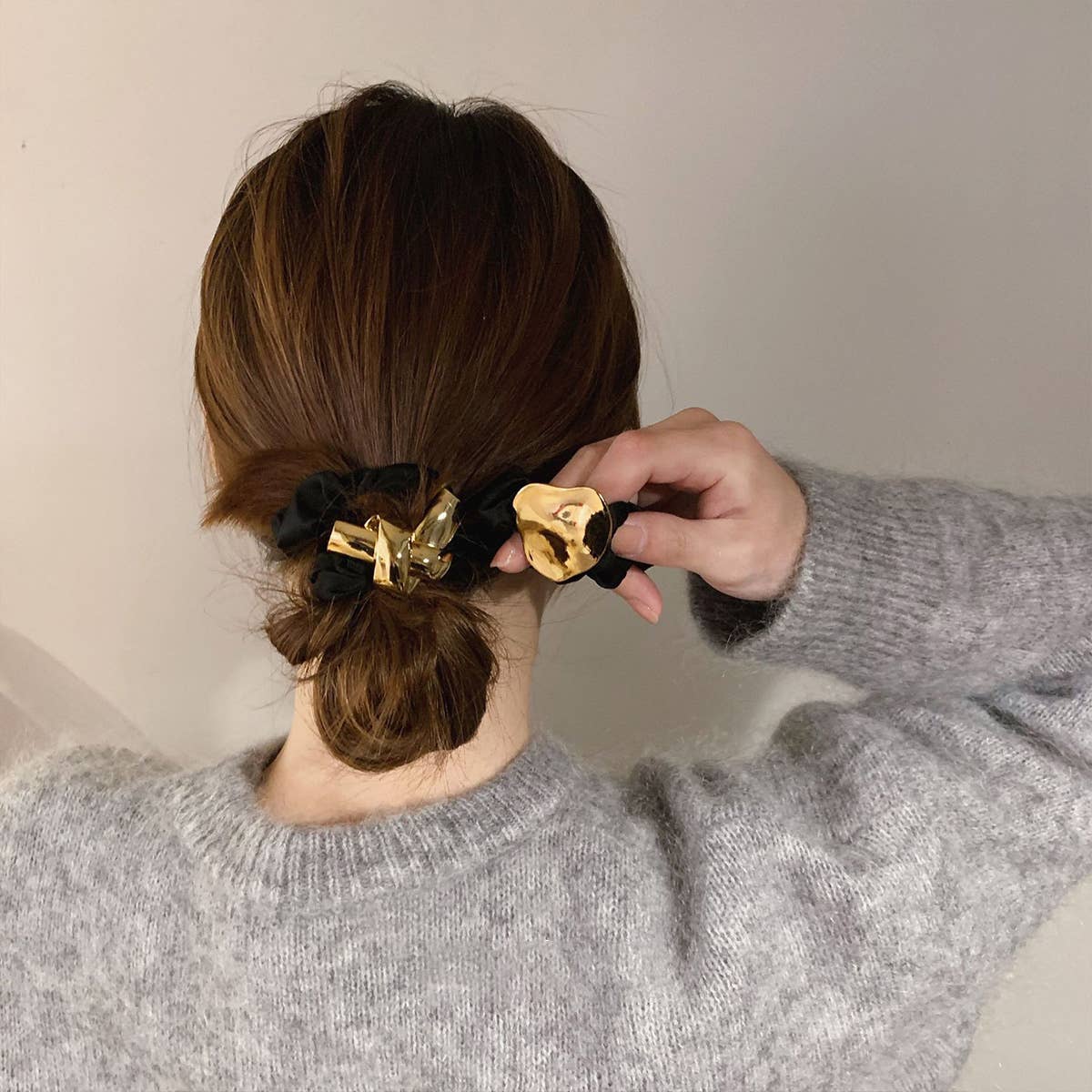 MINIMALIST IRREGULAR FASHION HAIR SCRUNCHIES_CWAHA2666