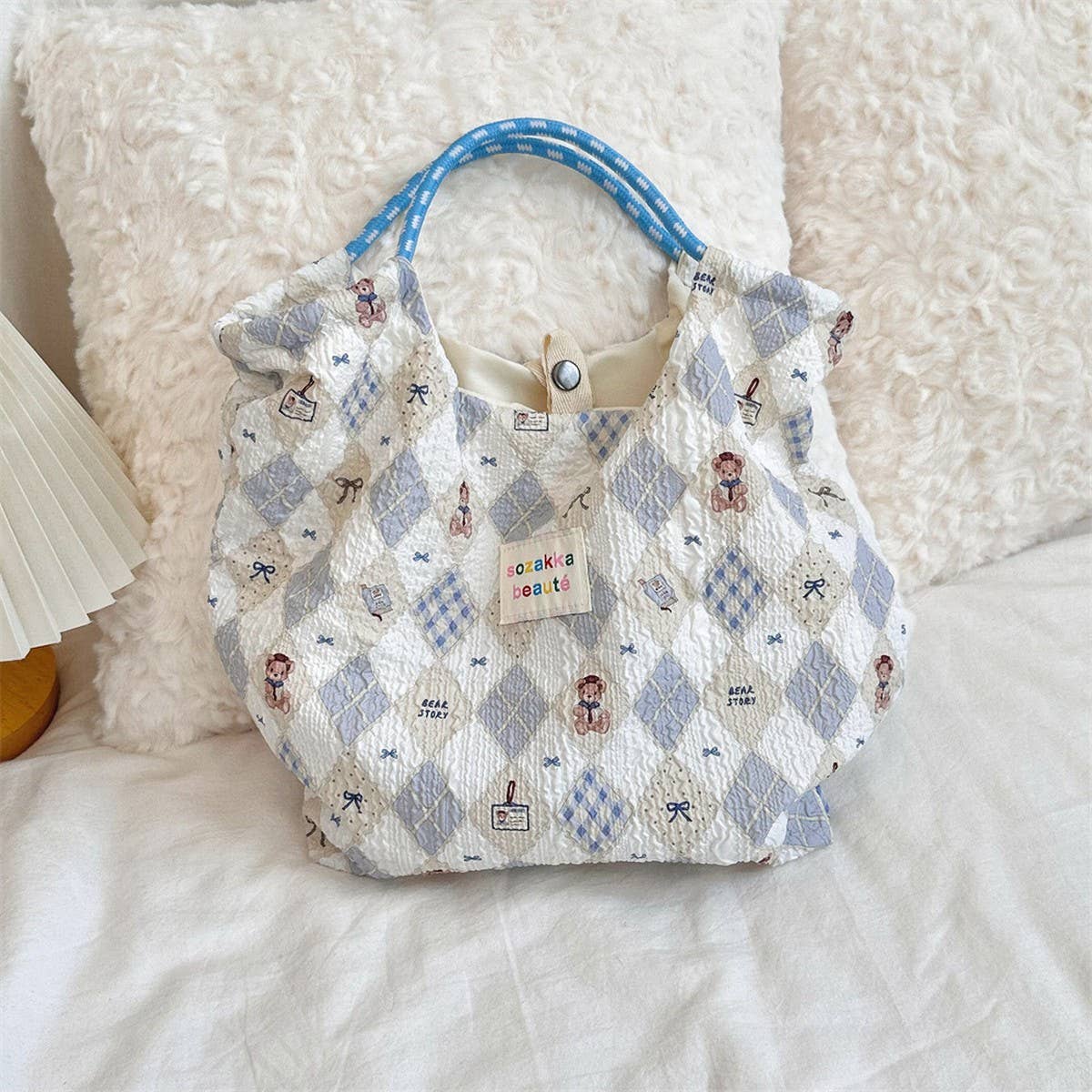 Cwab3909_Cartoon Embossed Canvas Commuter Handbag