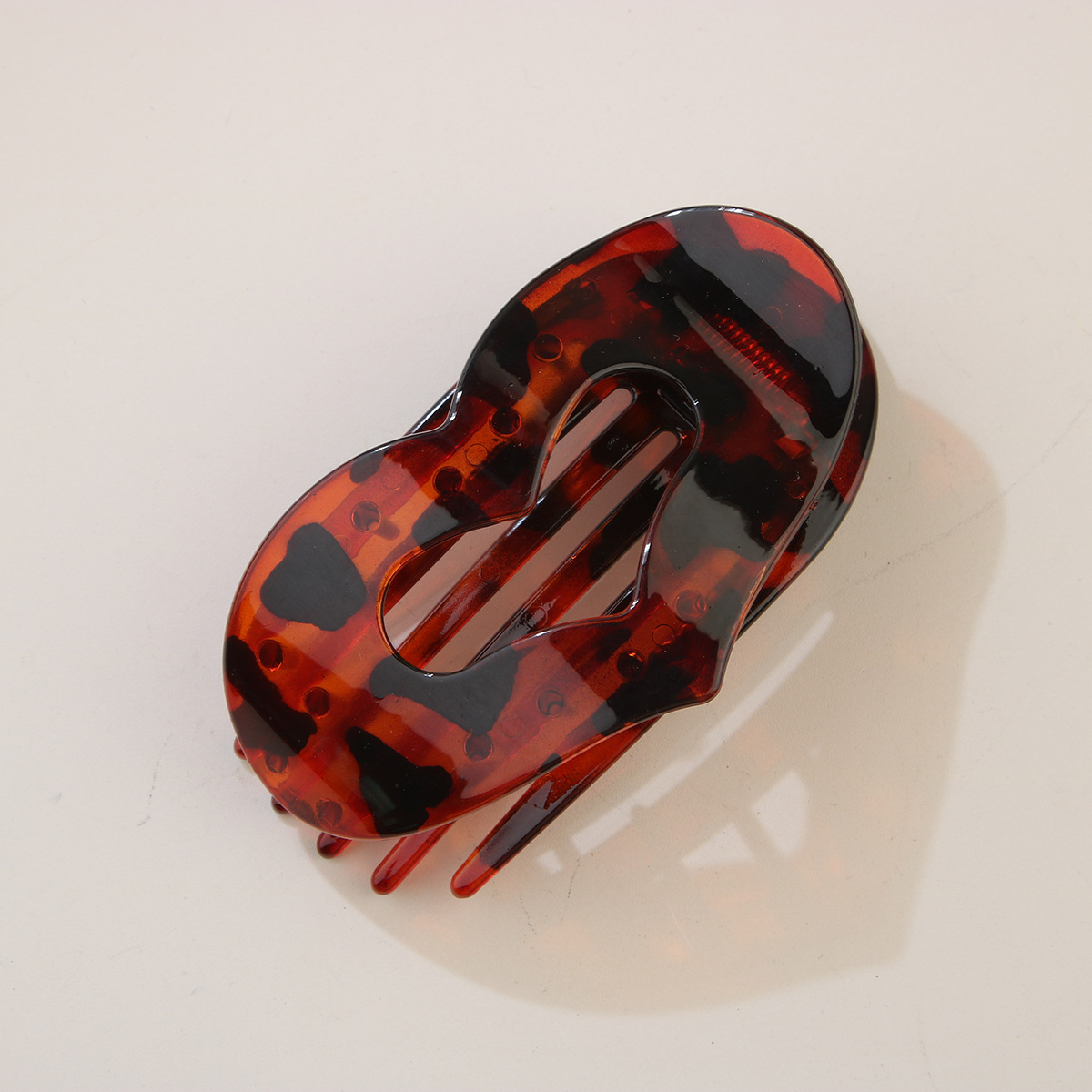 LOVE SHAPE DUCKBILL CLIP NO SLIP HALF UP PIN_CWAHA6516