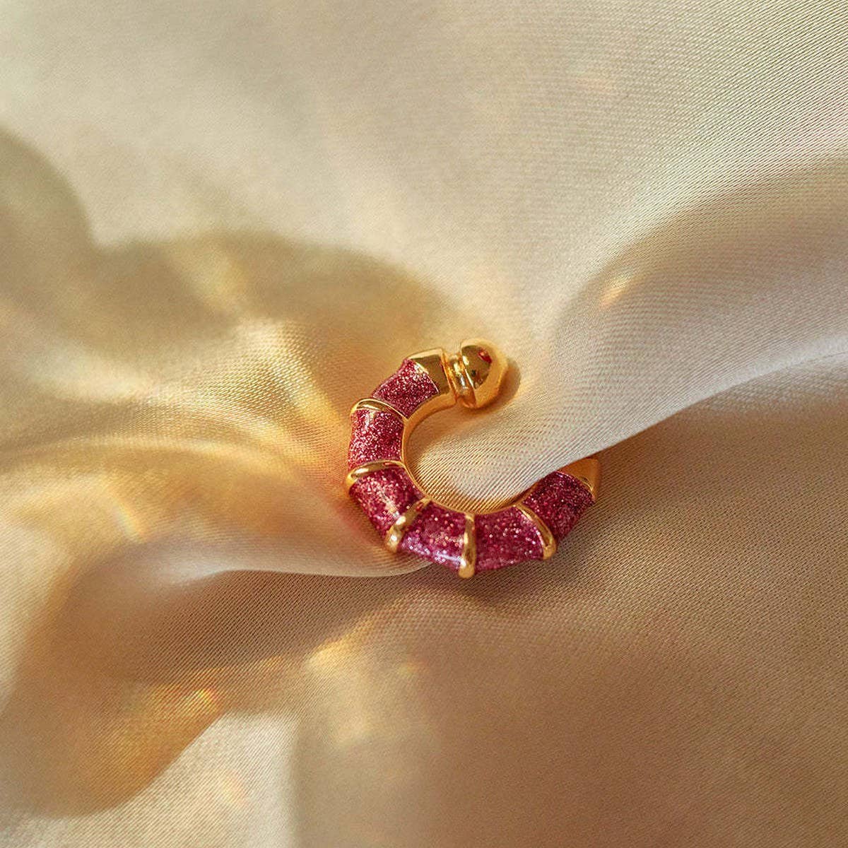 ELEGANT DOPAMINE GLITTER HOOP EARRINGS FOR WOMEN_CWAJE5023