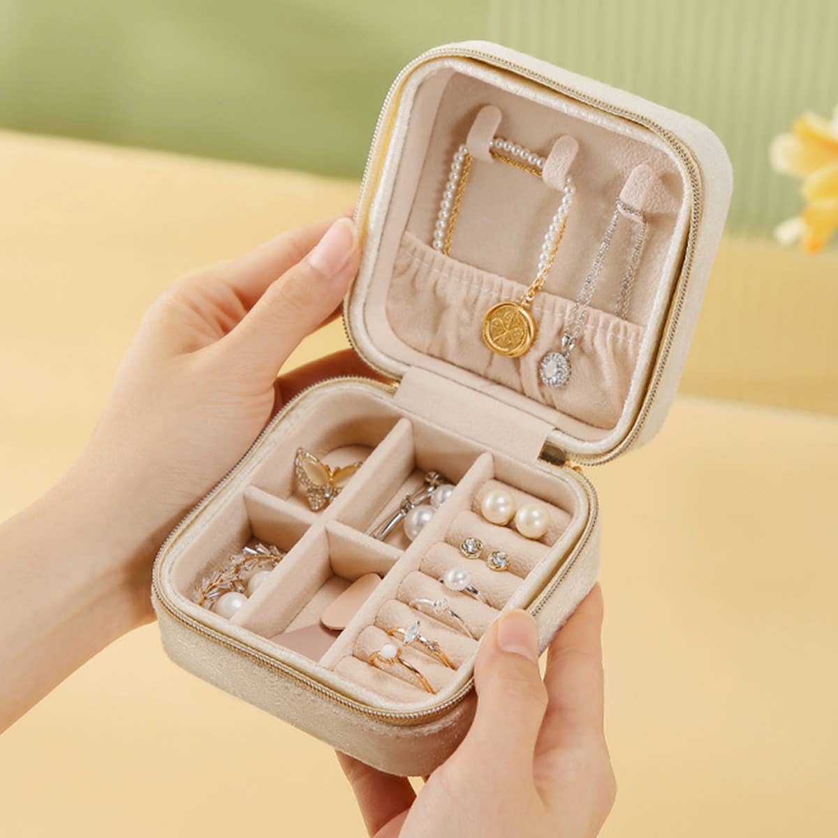 Velvet Double Layer Portable Jewelry Storage Box