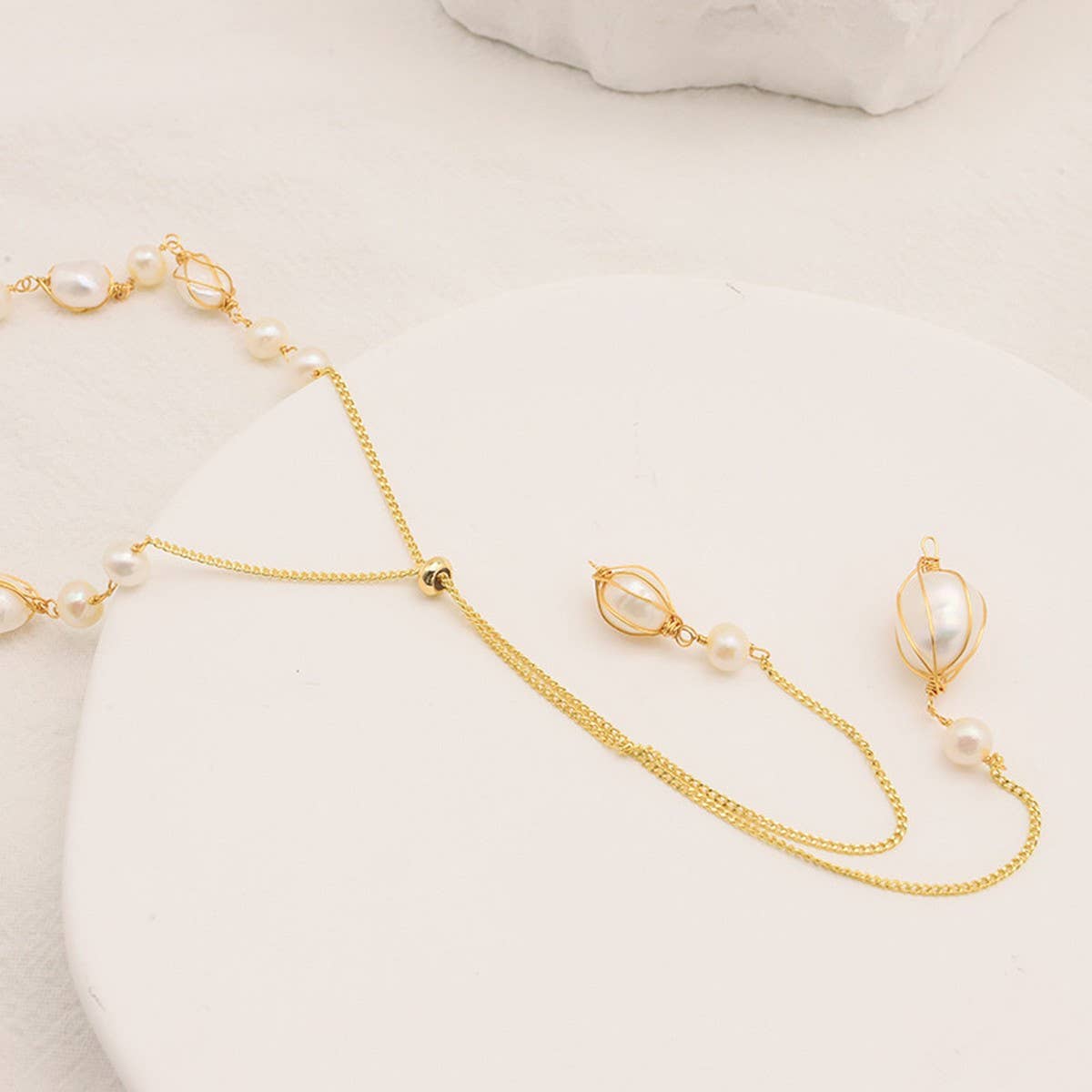 HIGH END ALL MATCH NATURAL PEARL SWEATER NECKLACE_CWAJE3893