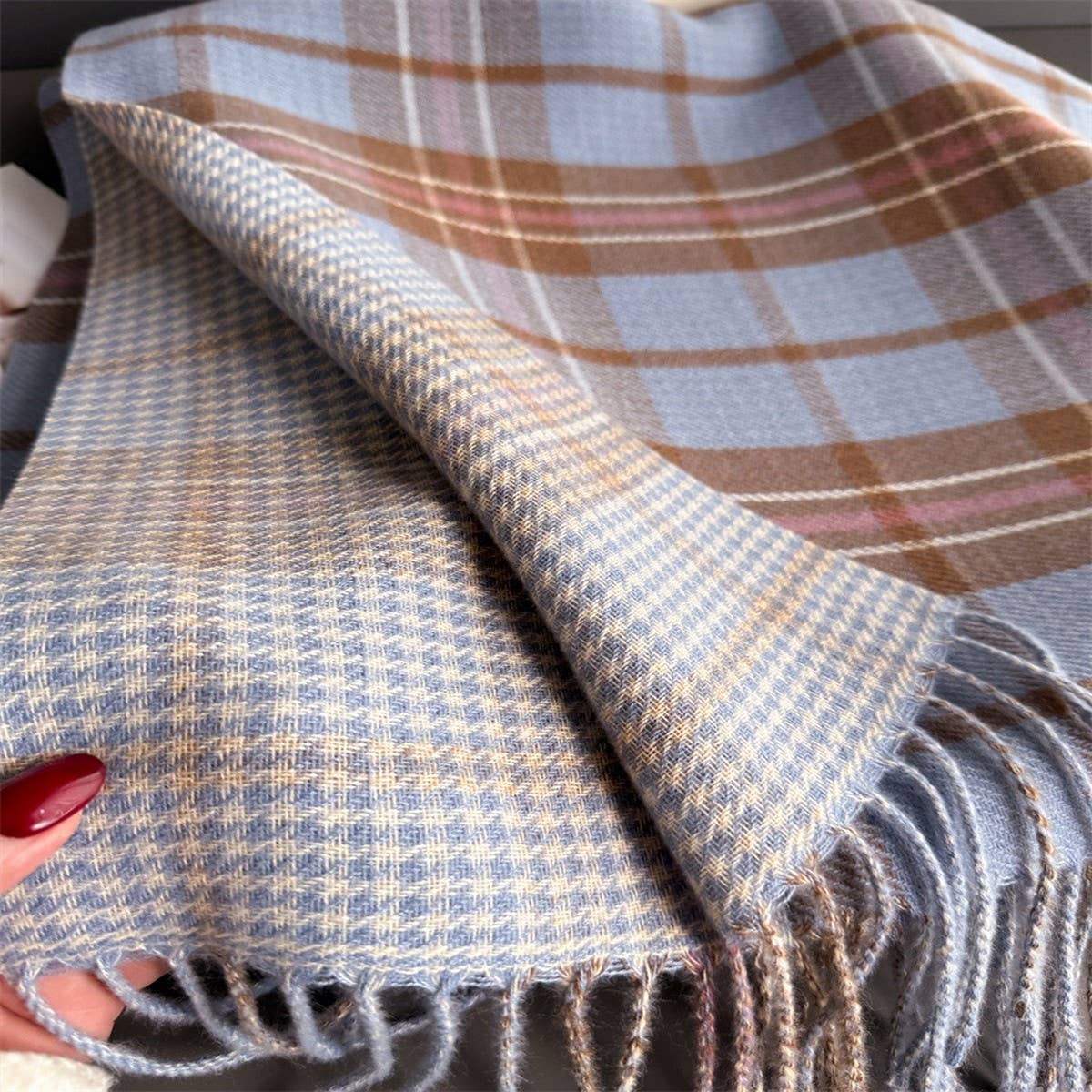 Classic Plaid Cashmere Feel Scarf For Women_Cwasc03235
