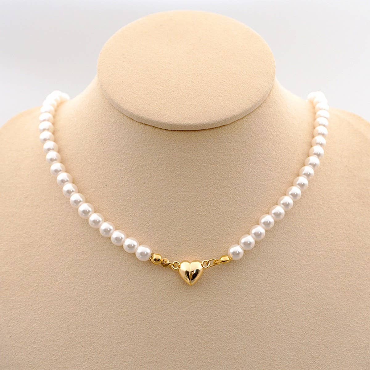 TEMPERAMENT PEARL HEART SHAPE MAGNETIC NECKLACE_CWAJE1688