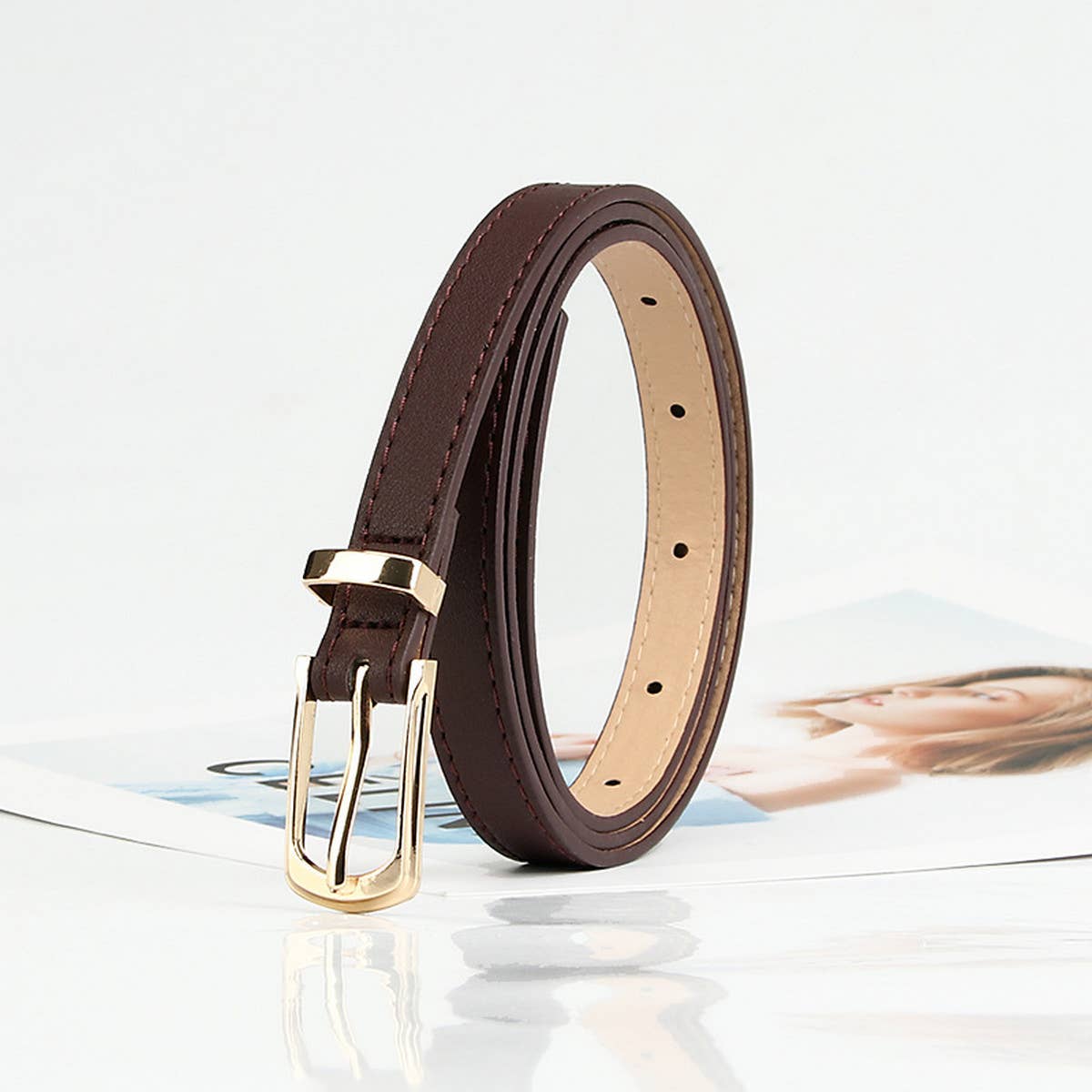 Cwabe0915_Simple And Versatile Thin Belt