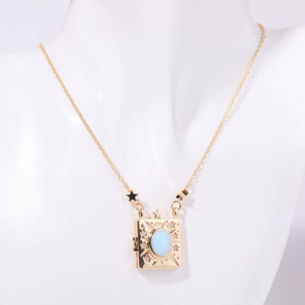HEART FLOWER ALBUM PENDANT NECKLACE_CWMM5331