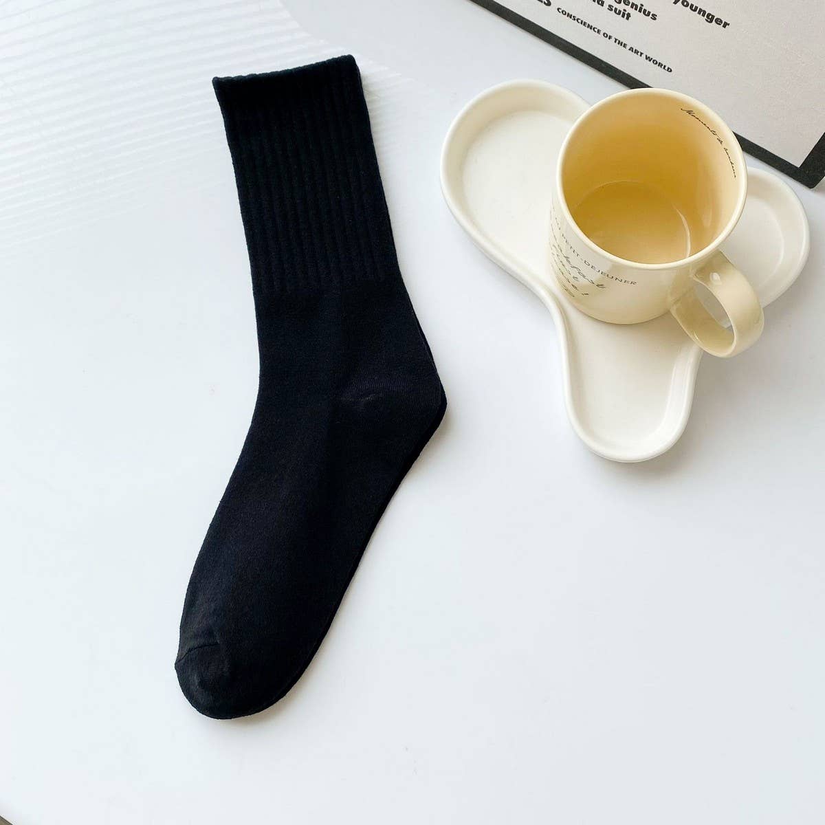 NEW SOLID COLOR CASUAL WOMENS MID CALF SOCKS_CWMS1402