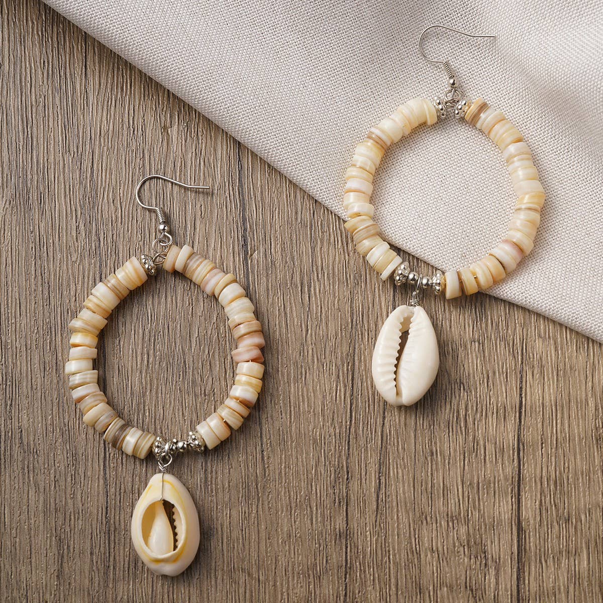 SEASIDE BEACH NATURAL SHELL BEADED EARRINGS_CWAJE1560