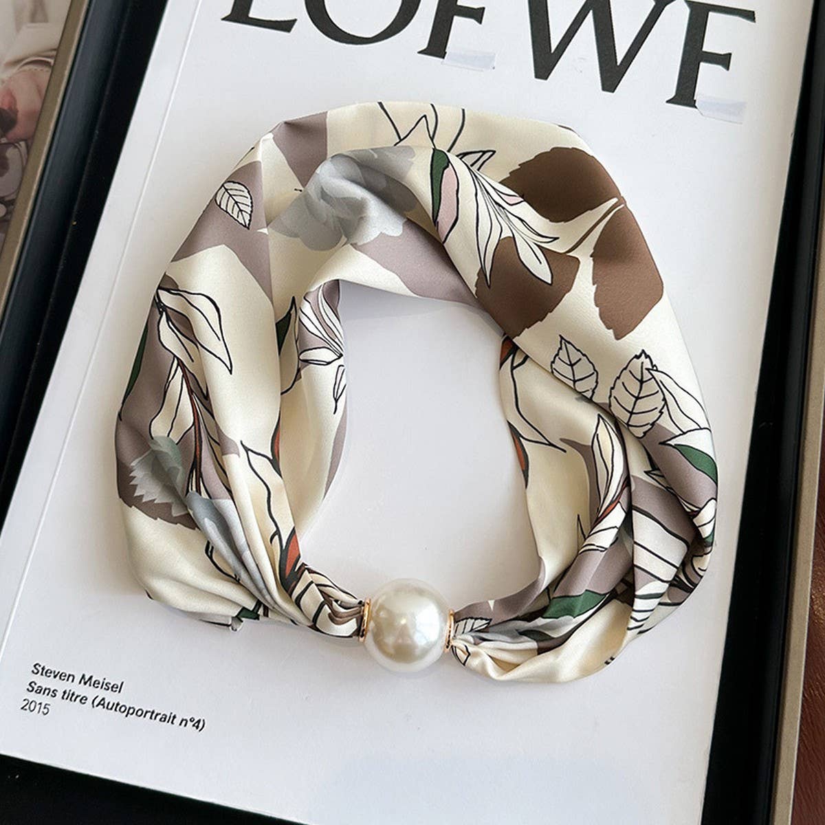 Pearl Magnetic Skinny Silk Neck Scarf_Cwasc03931