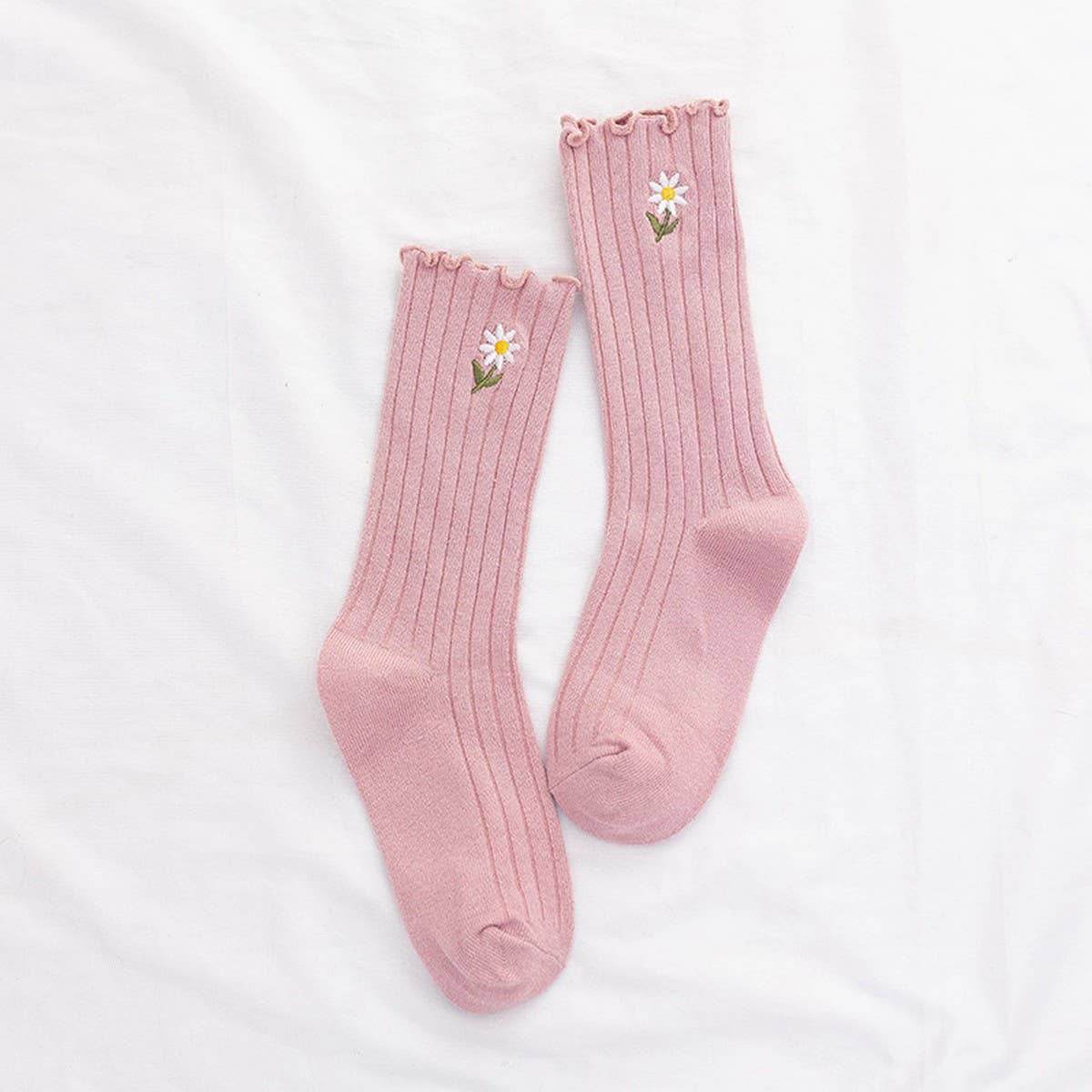 RUFFLE HEM CHRYSANTHEMUM EMBROIDERED SOCKS_CWMS0984