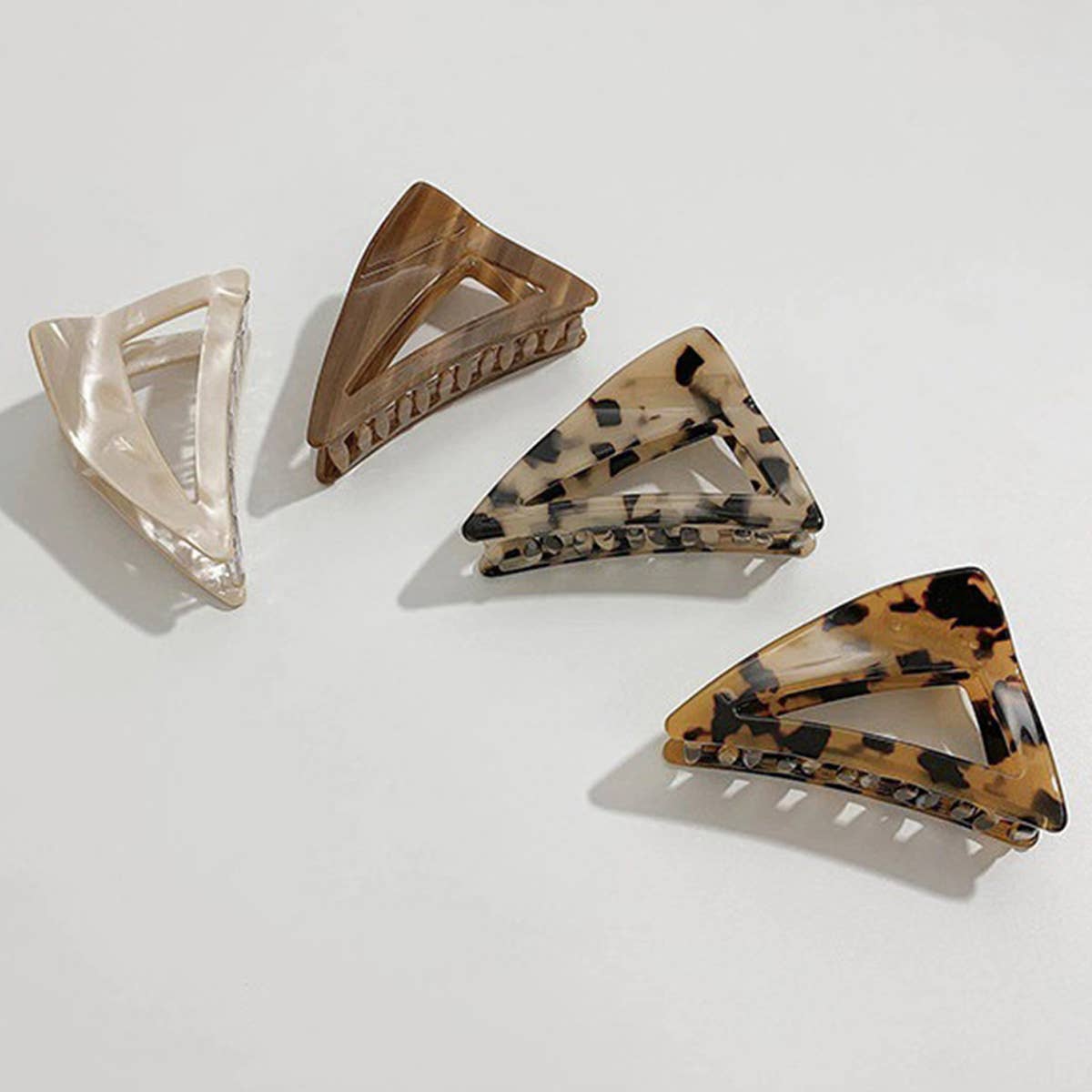 Hollow Triangle Light Luxury Temperament Hairpin