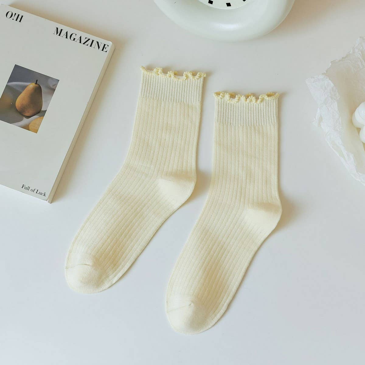 SOLID COLOR RUFFLED ALL MATCH SOCKS_CWMS0901