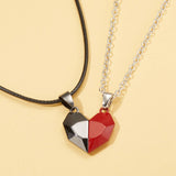 FASHIONABLE SPLICING MAGNETIC HEART NECKLACE_CWAJE2438
