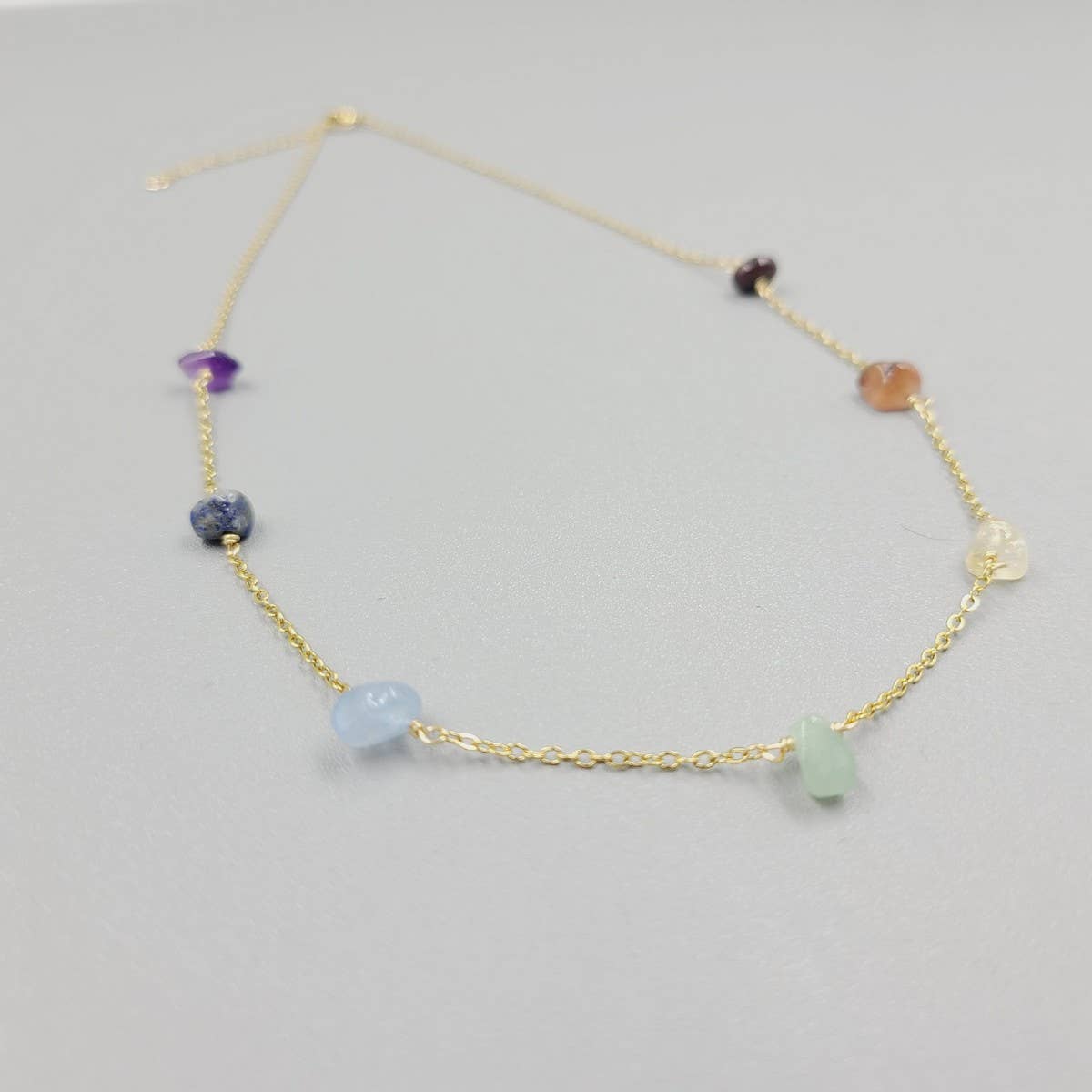 NATURAL CRYSTAL COLORED NECKLACE_CWAJE1059