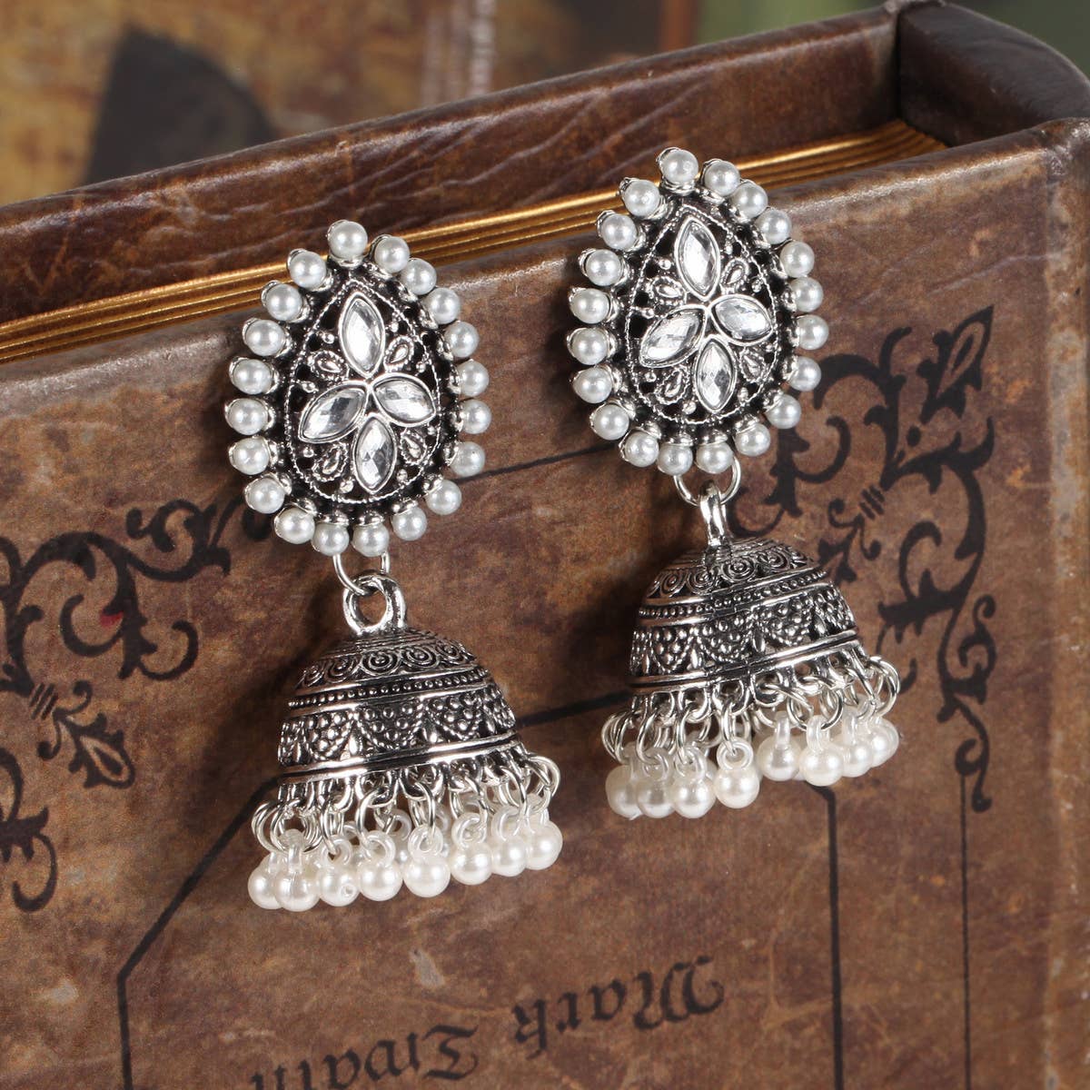 HANDMADE TASSEL BELL STYLE EARRINGS_CWAJE2240