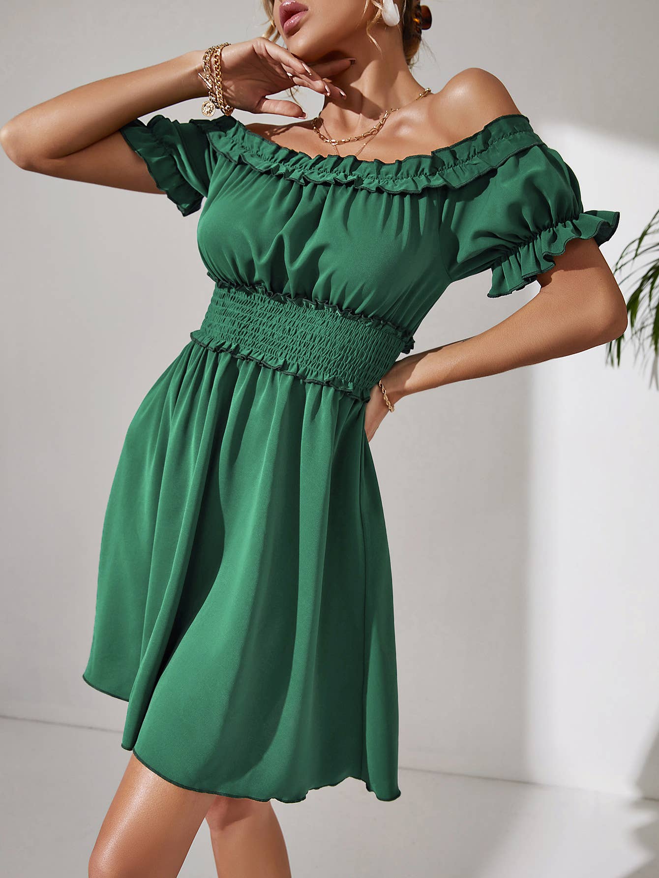 Stylish One-Shoulder Sexy Waist Short Dress