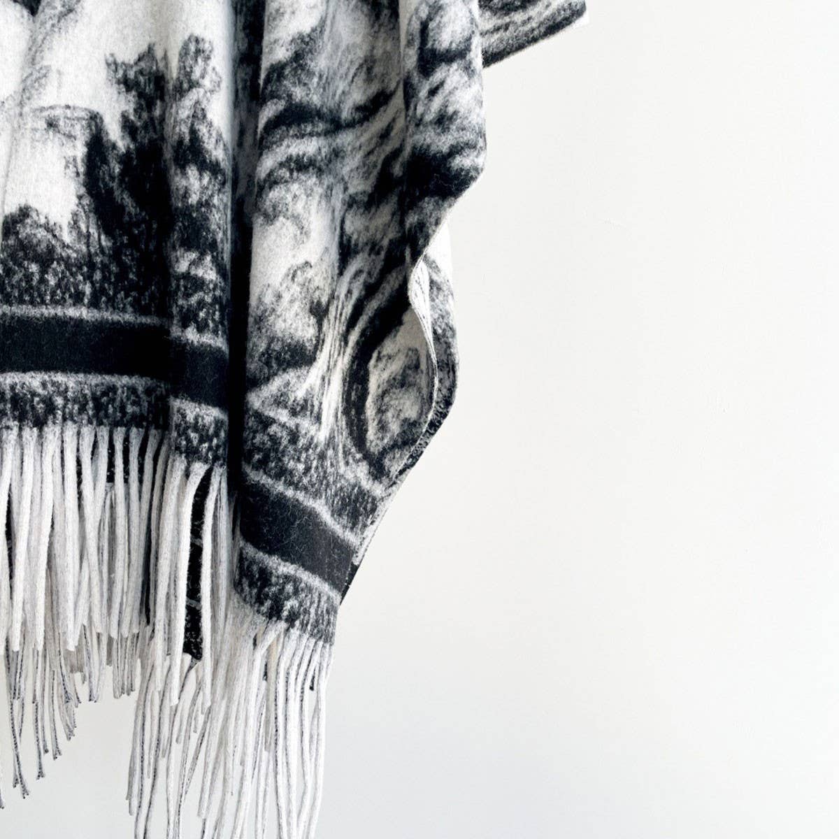 Ethnic Style Watercolor Shawl Women Fringe Cape_Cwocasl00072