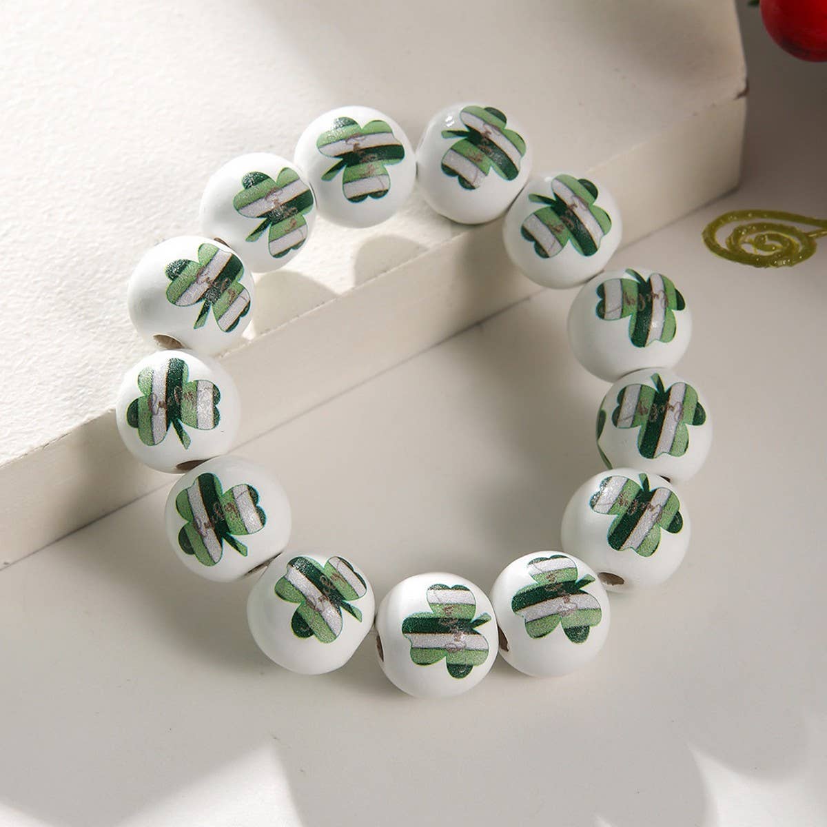 ST PATRICKS DAY WHITE WOOD BEAD BRACELET SET_CWMM3505