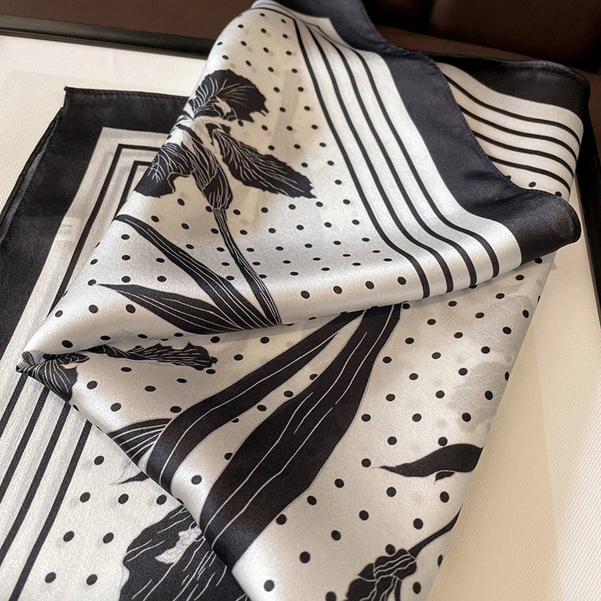 COMMUTER SCARF ARTISTIC LEAF PRINT SUNSCREEN SHAWL_CWASC0613