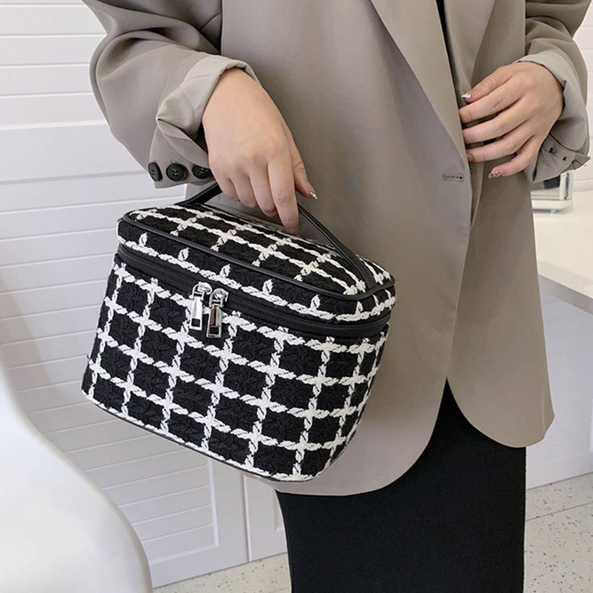 NEW HIGH END LARGE CAPACITY COSMETIC BAG_CWAB4476