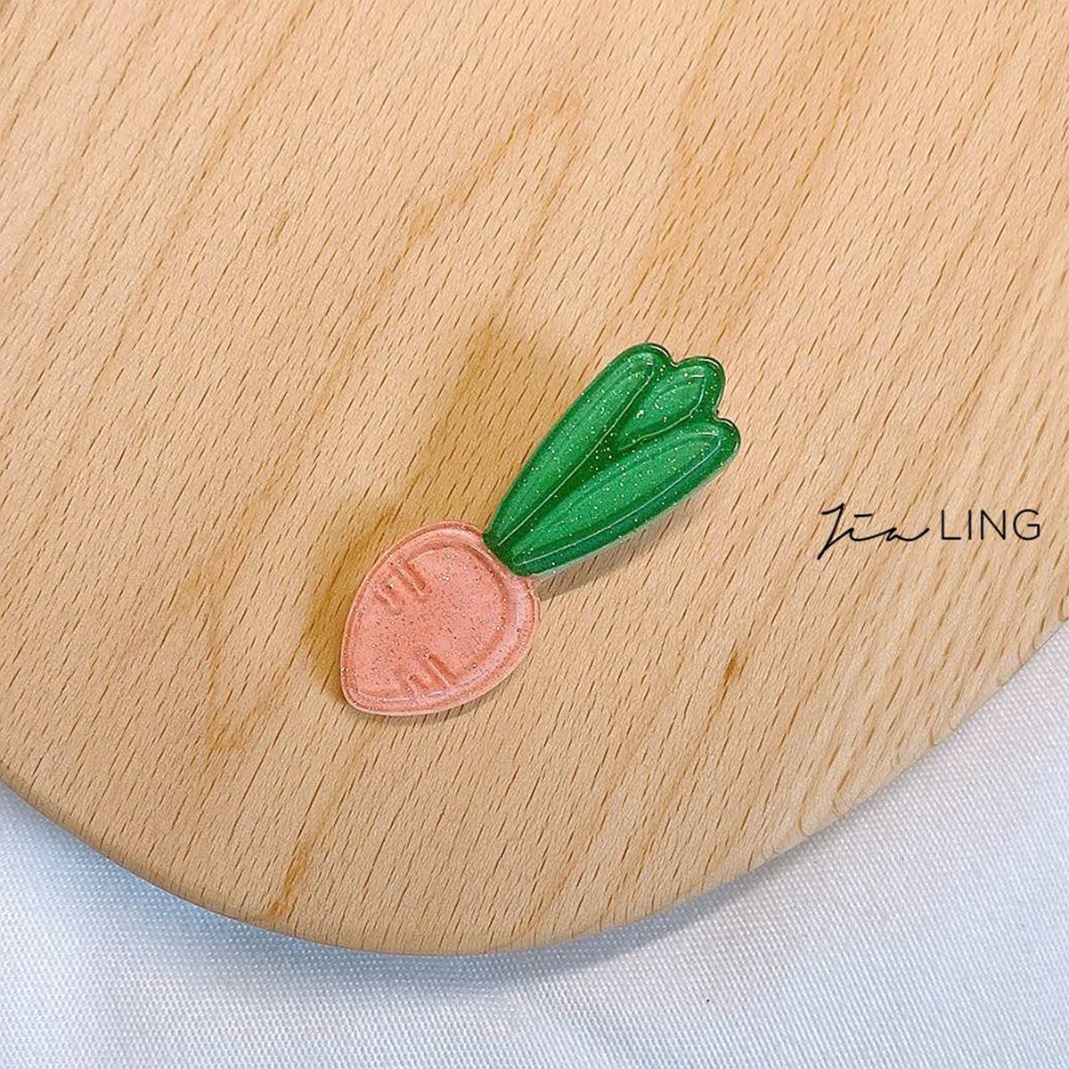 CHILDRENS WATERMELON CARROT HAIR CLIP_CWAHA1835