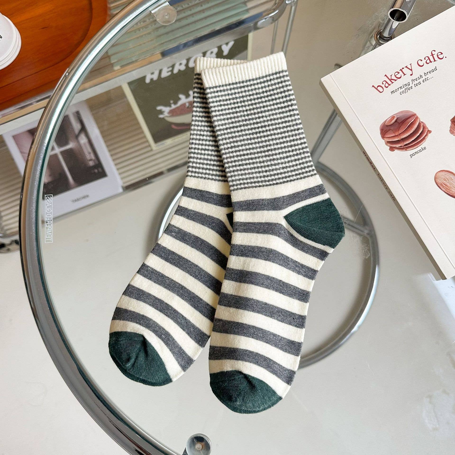 STRIPE PATTERN COTTON CREW SOCKS FOR WOMENS_CWMS0903
